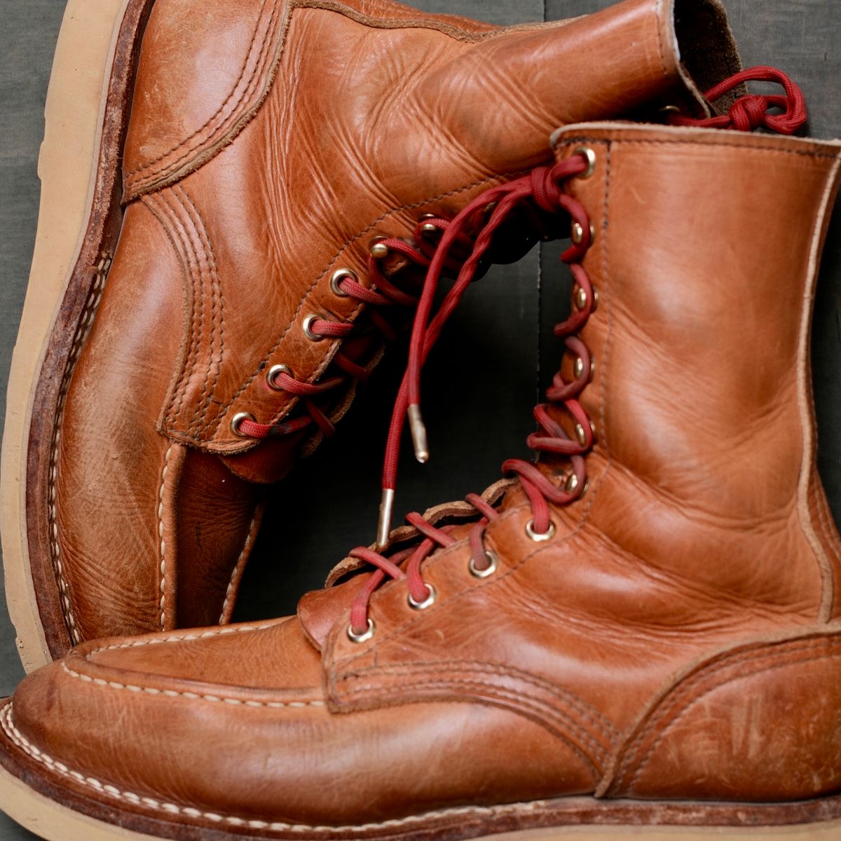 Photo by saintnick on April 5, 2026 of the Nicks Moc Toe in Horween Light Natural Dublin.