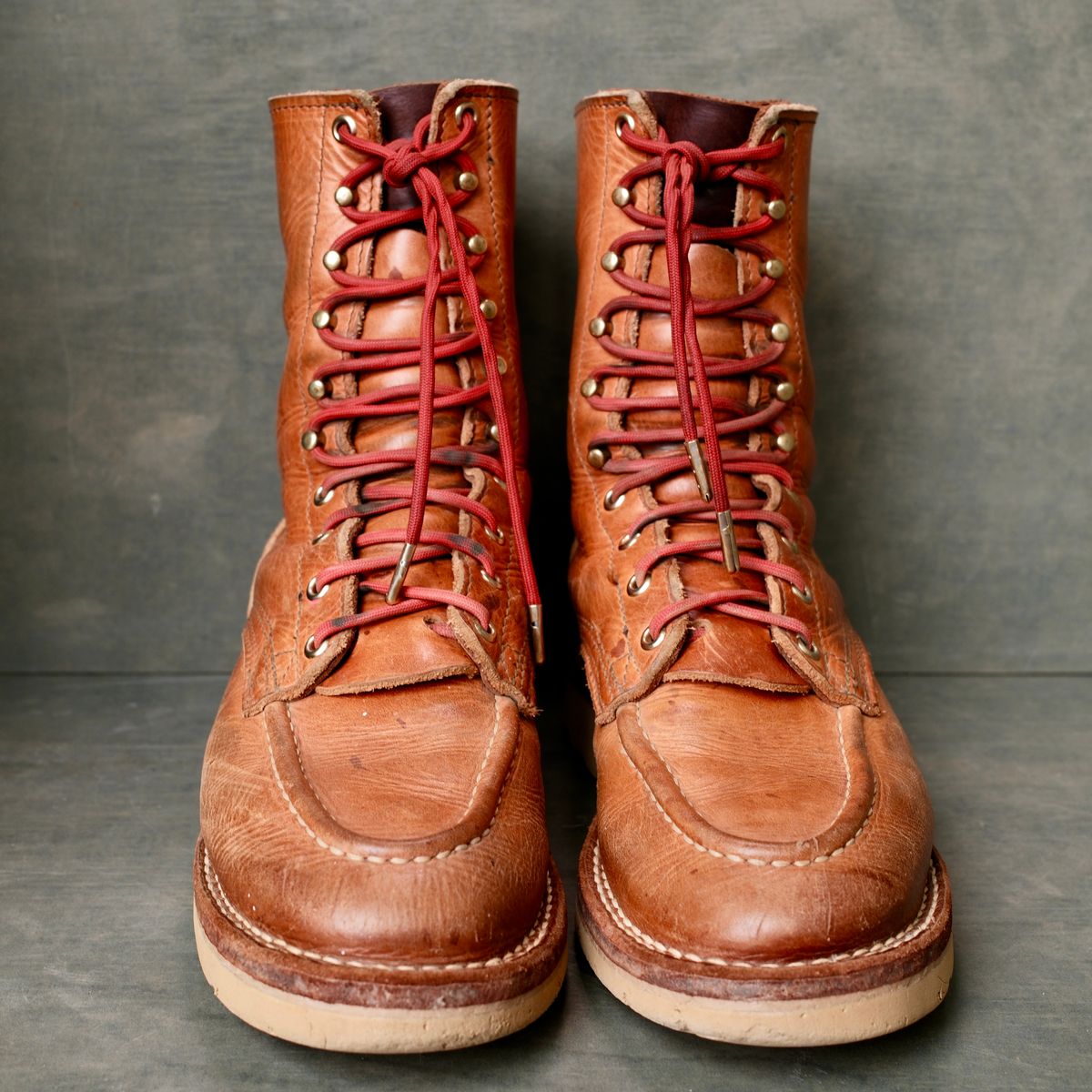 Photo by saintnick on April 5, 2026 of the Nicks Moc Toe in Horween Light Natural Dublin.