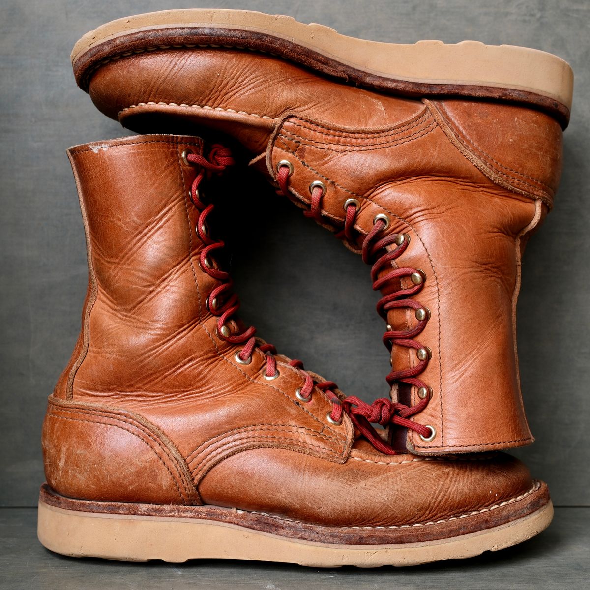 Photo by saintnick on April 5, 2026 of the Nicks Moc Toe in Horween Light Natural Dublin.