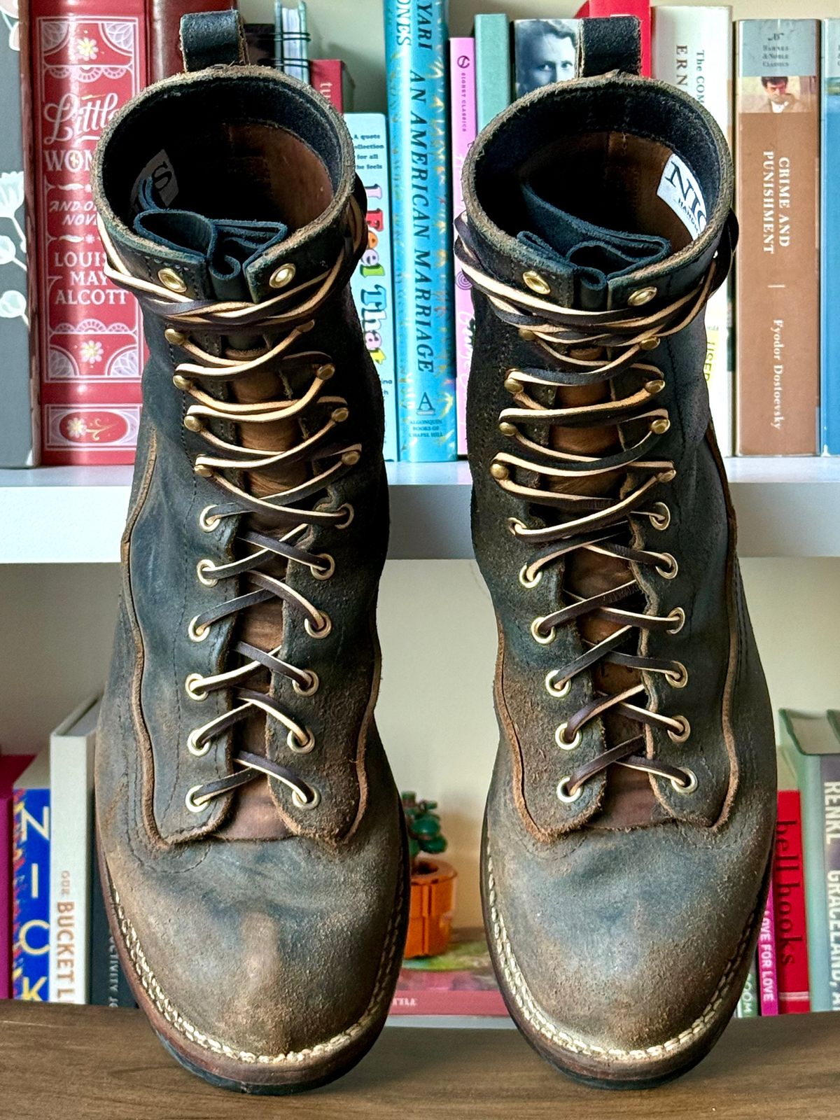 Photo by saintnick on March 2, 2025 of the Nicks LTT Heritage in Horween Black Waxed Flesh.