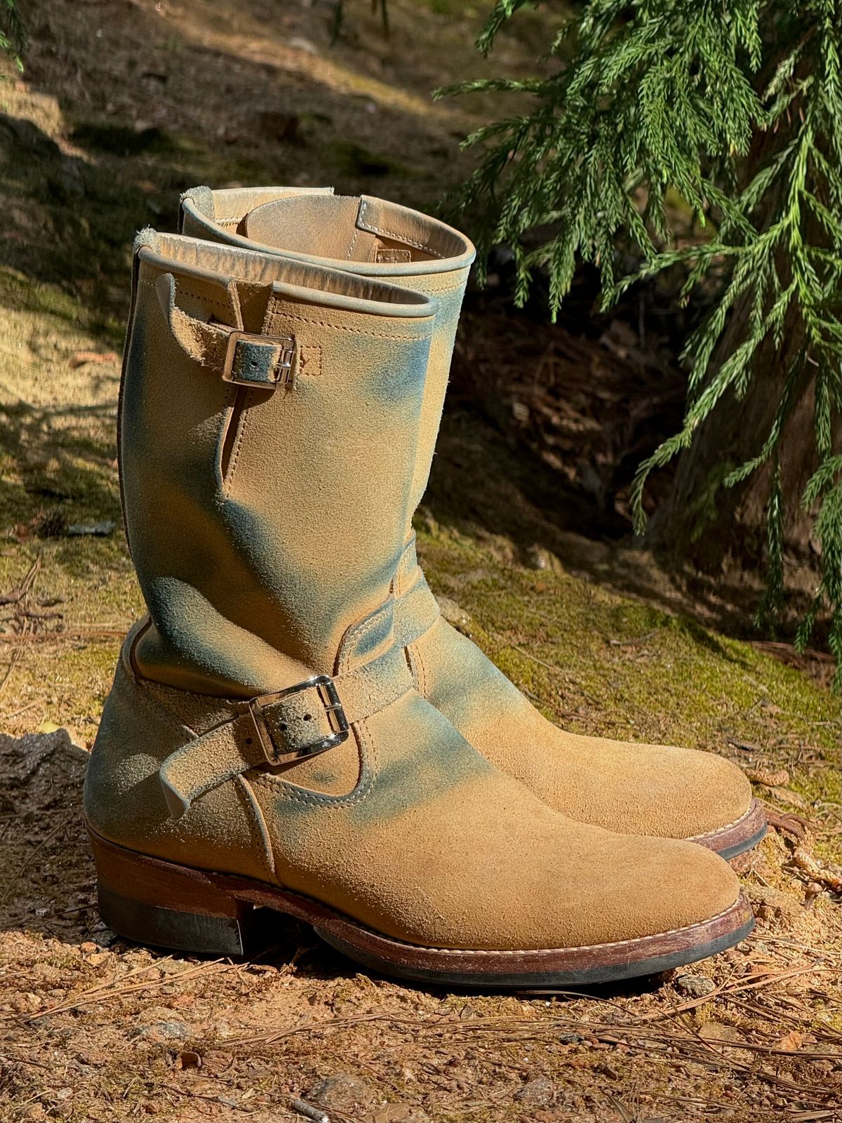 Photo by saintnick on April 5, 2025 of the Attractions BILTBUCK Lot .329 Engineer in Sand Beige Roughout.