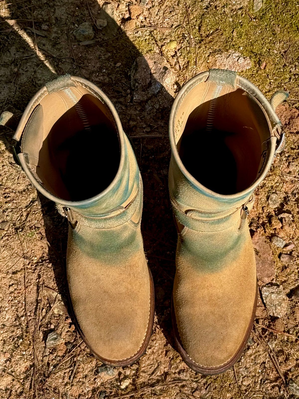 Photo by saintnick on April 5, 2025 of the Attractions BILTBUCK Lot .329 Engineer in Sand Beige Roughout.