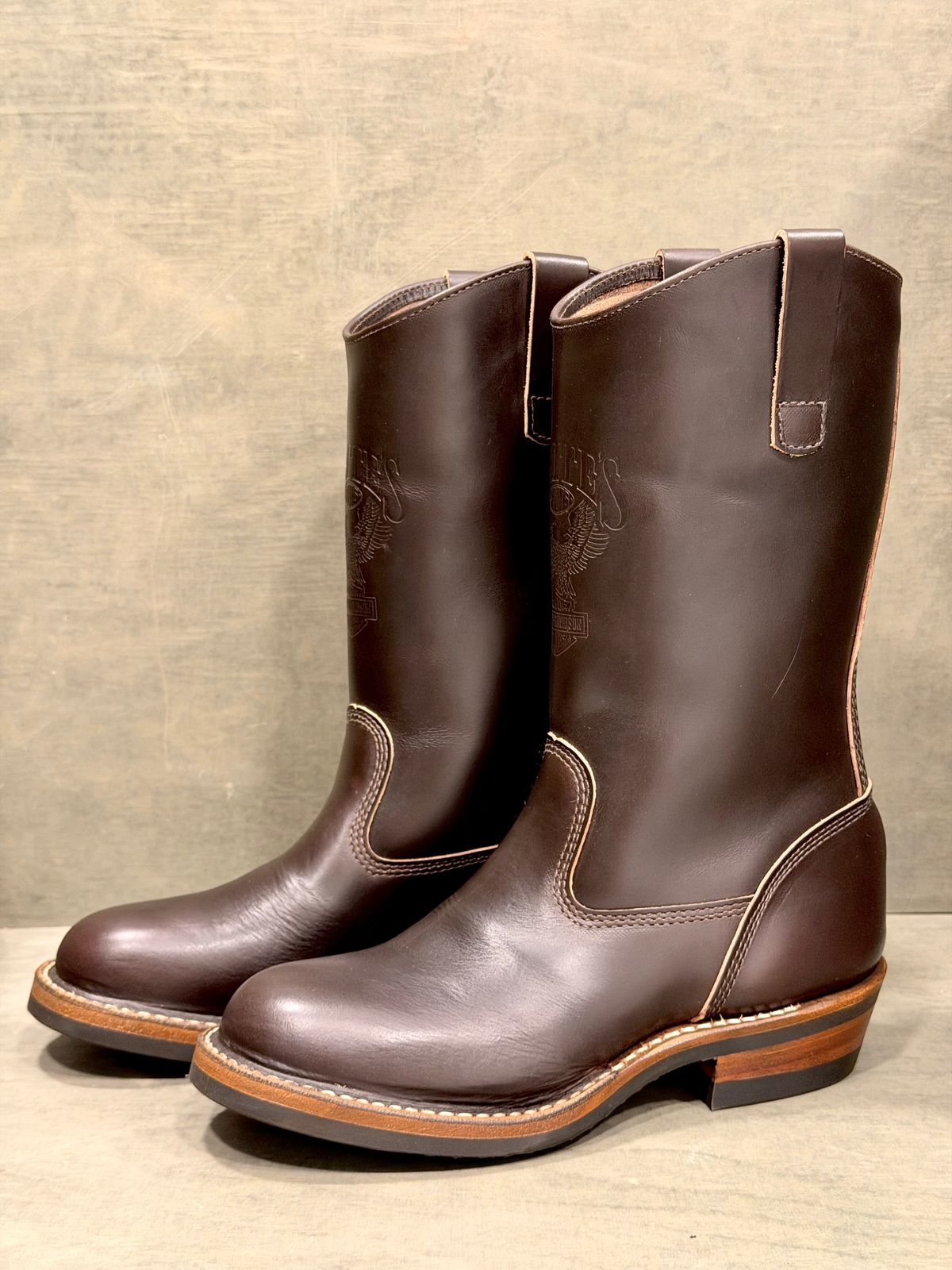 Photo by saintnick on October 24, 2025 of the White's Stockman in horween brown chromexcel over dyed black.