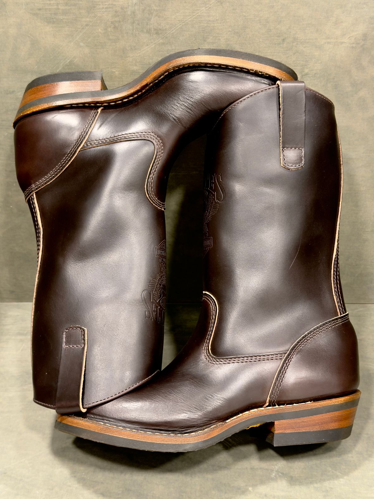 Photo by saintnick on October 24, 2025 of the White's Stockman in horween brown chromexcel over dyed black.