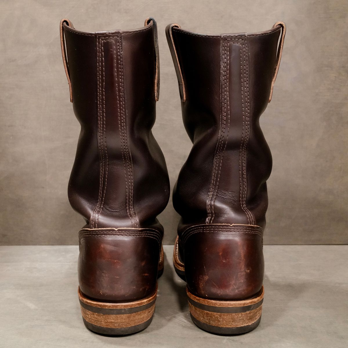 Photo by saintnick on December 1, 2025 of the White's Stockman in horween brown chromexcel over dyed black.