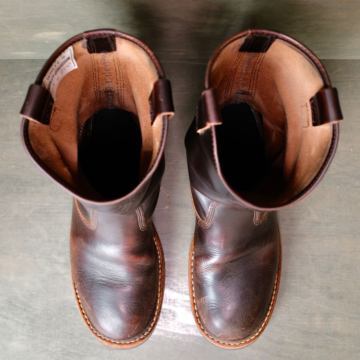 Photo by saintnick on April 5, 2026 of the White's Stockman in horween brown chromexcel over dyed black.