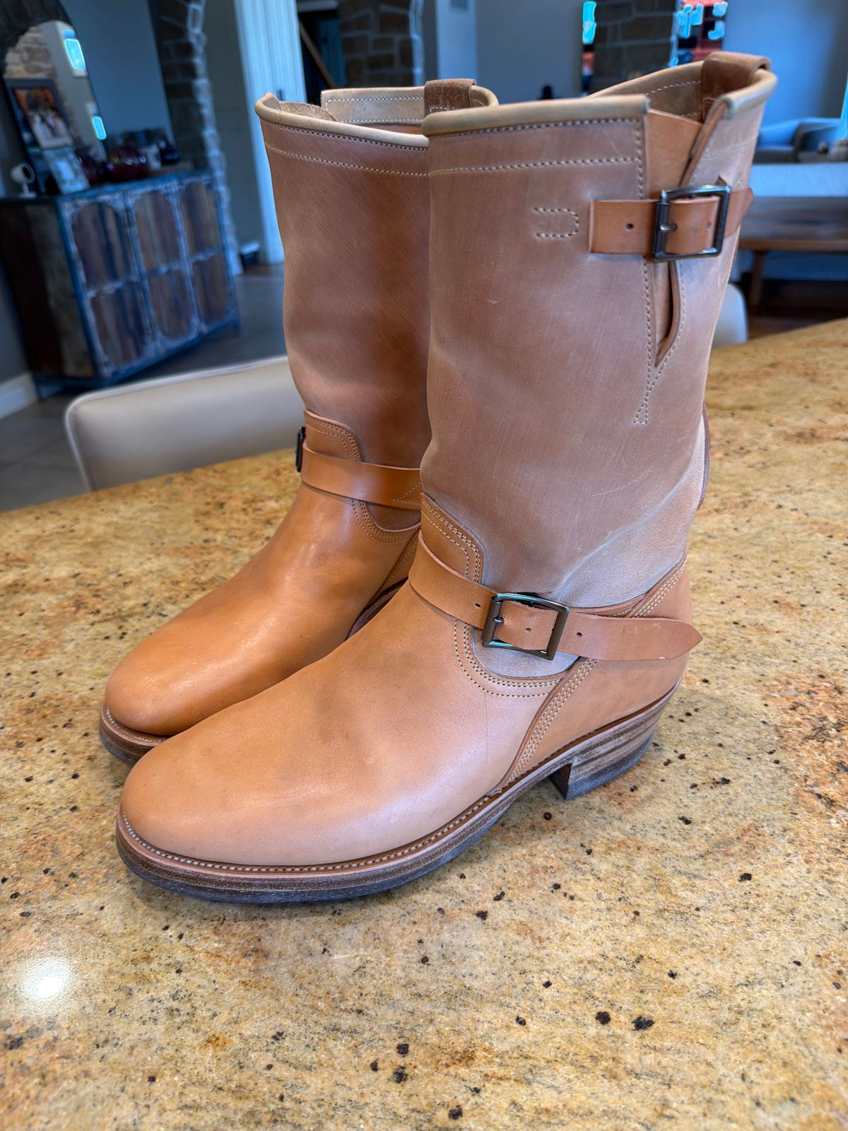 Photo by Stroker636 on October 6, 2025 of the Unsung U 22-2 Engineer Boot in Maryam Natural Rovescio Sego Horsebutt.