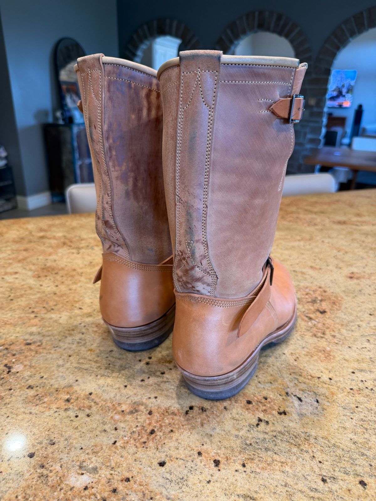 Photo by Stroker636 on October 6, 2025 of the Unsung U 22-2 Engineer Boot in Maryam Natural Rovescio Sego Horsebutt.