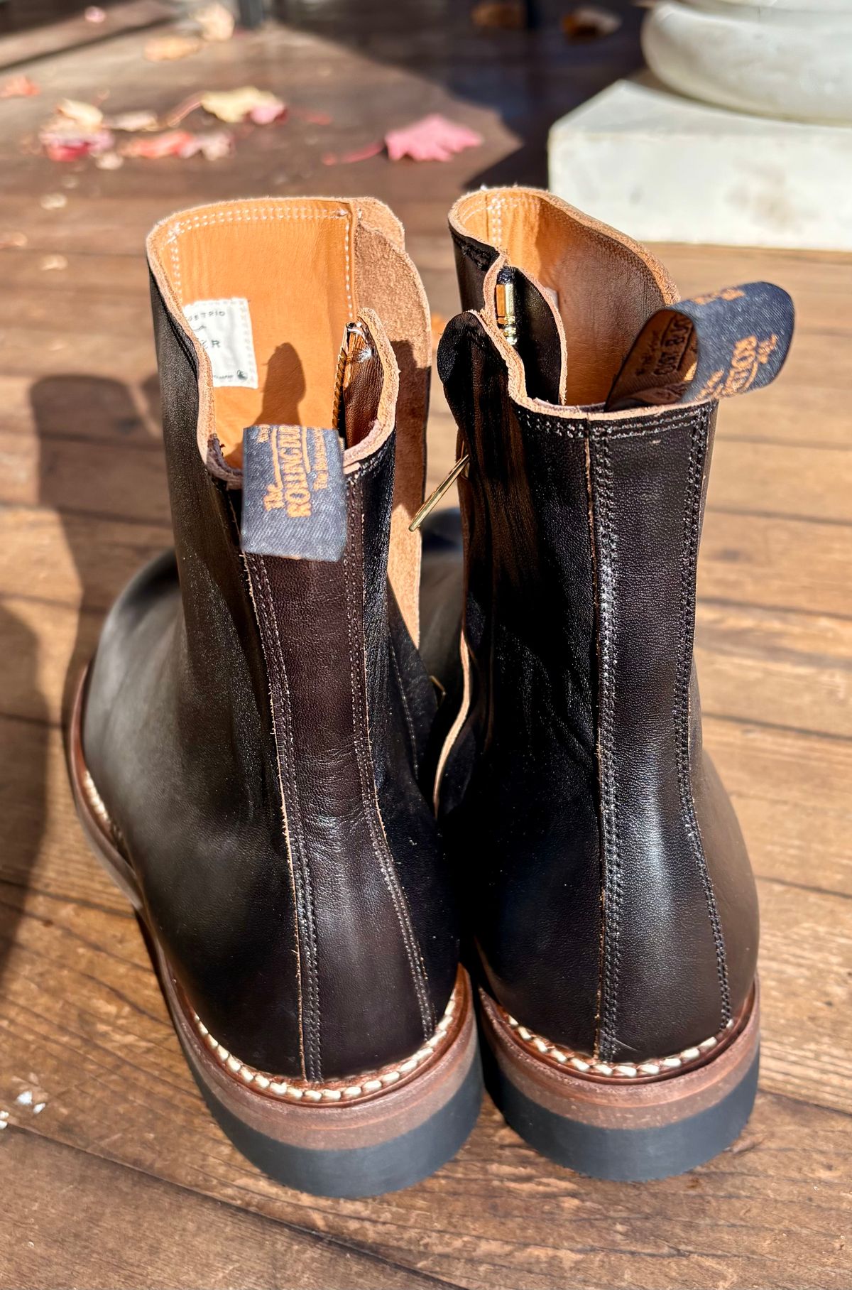 Photo by phealy899 on November 1, 2025 of the Rolling Dub Trio Casper Boot in Black Horse Front #1020.