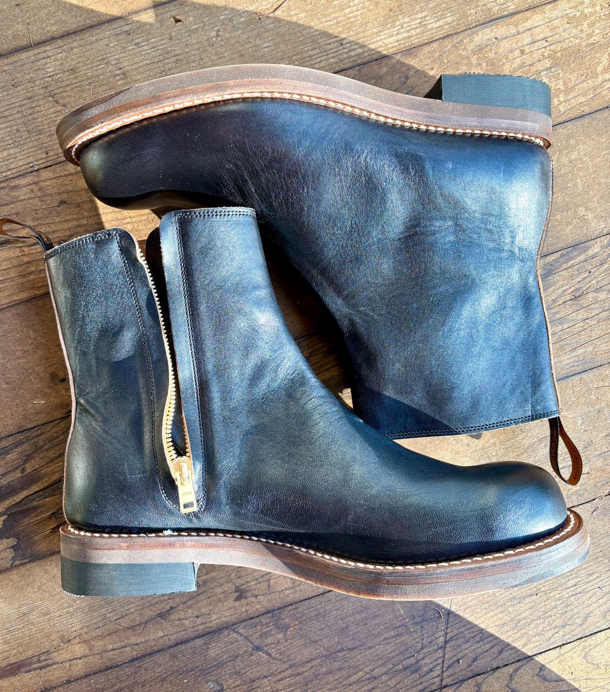 Photo by phealy899 on November 1, 2025 of the Rolling Dub Trio Casper Boot in Black Horse Front #1020.