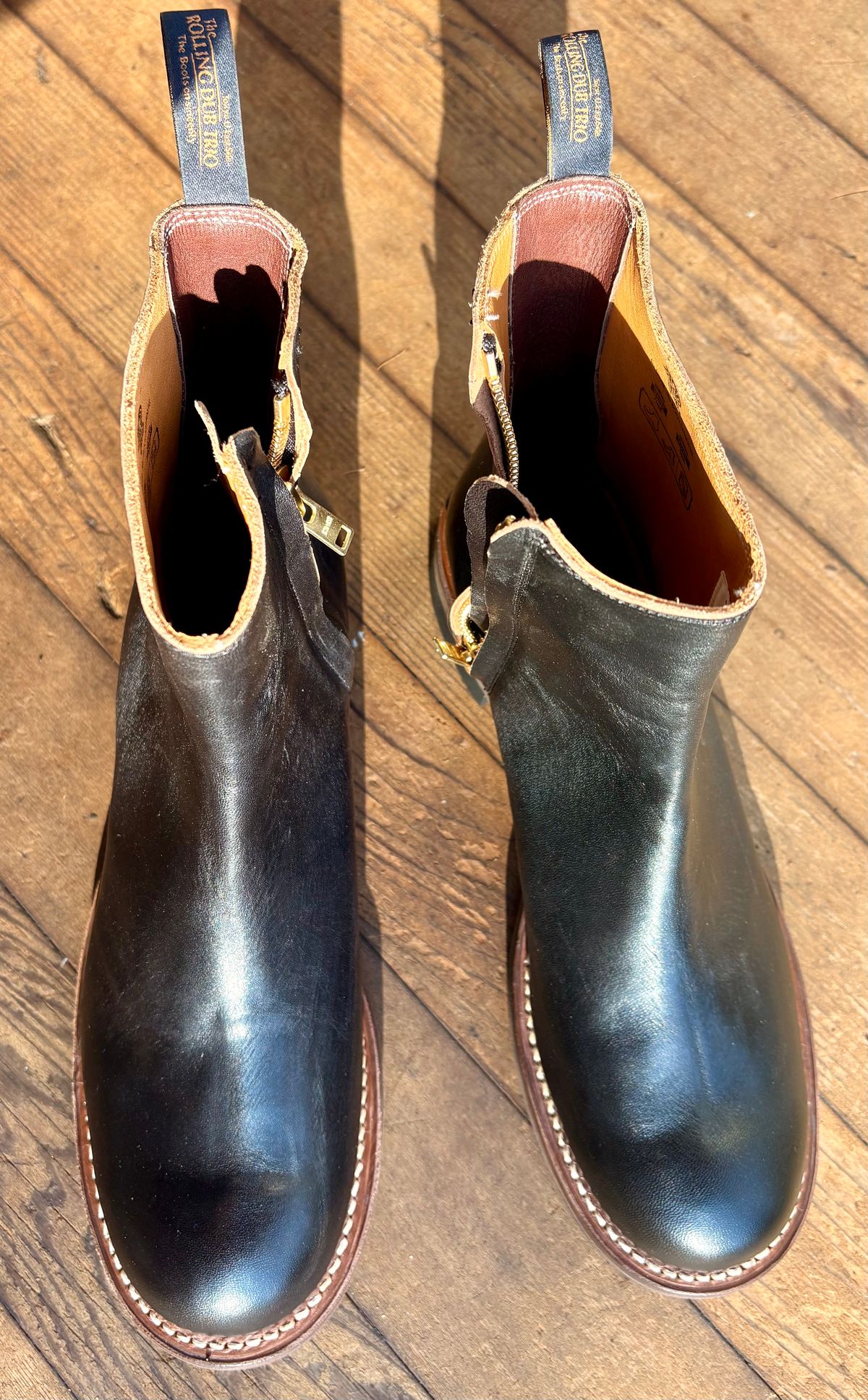 Photo by phealy899 on November 1, 2025 of the Rolling Dub Trio Casper Boot in Black Horse Front #1020.