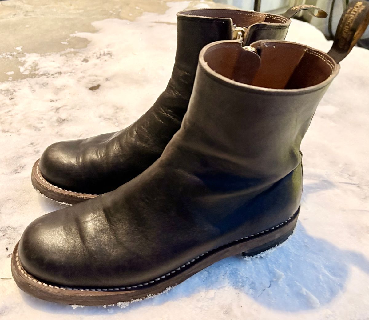 Photo by phealy899 on December 5, 2025 of the Rolling Dub Trio Casper Boot in Black Horse Front #1020.