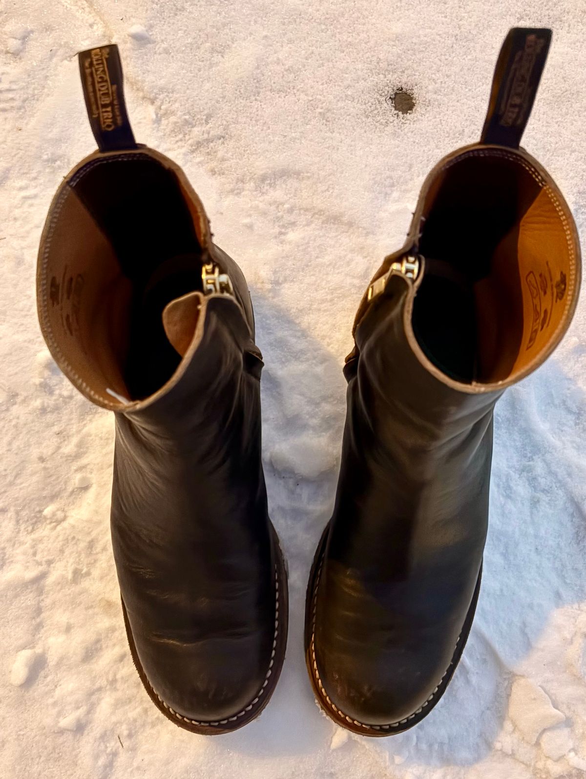 Photo by phealy899 on December 5, 2025 of the Rolling Dub Trio Casper Boot in Black Horse Front #1020.