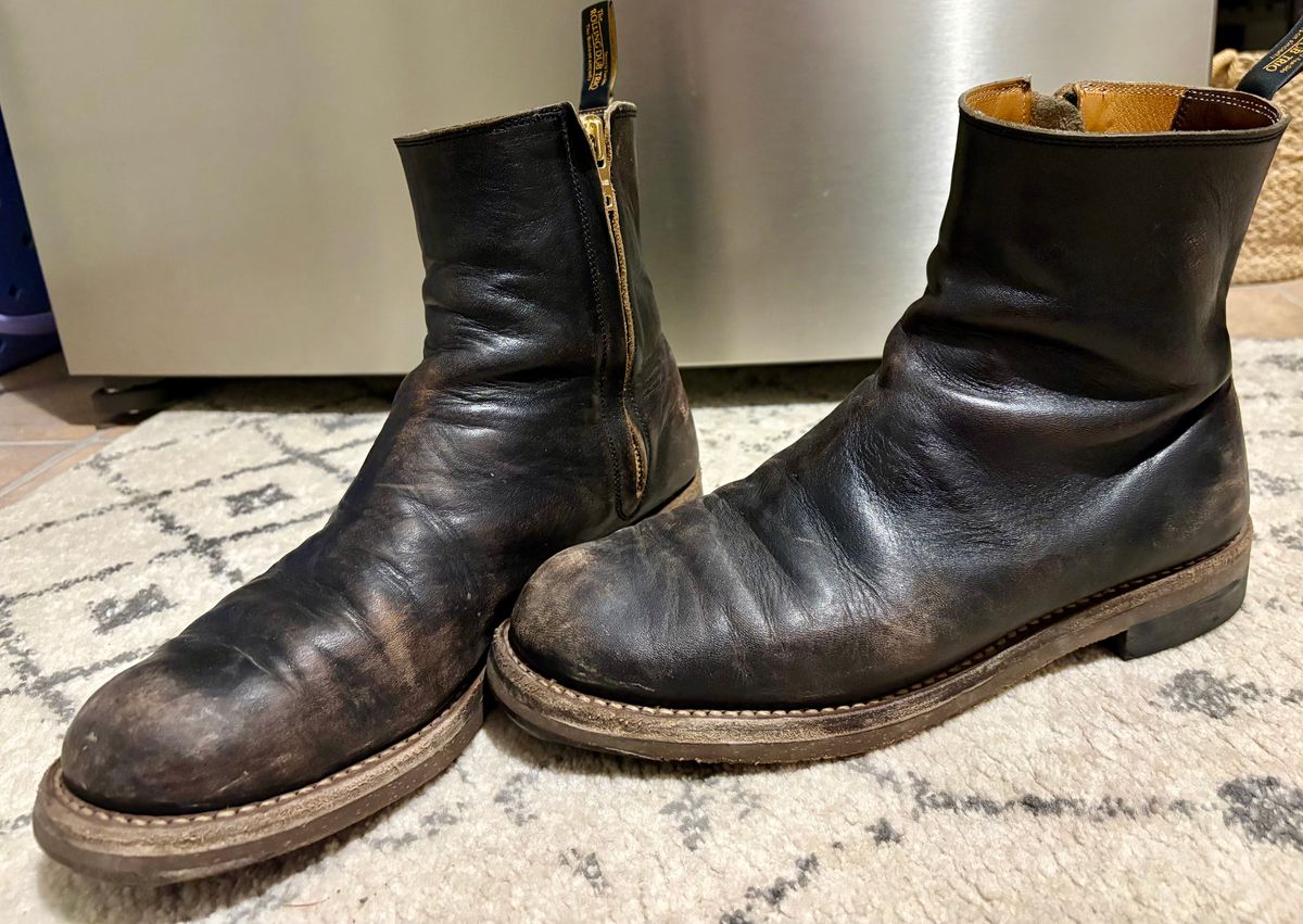 Photo by phealy899 on January 14, 2026 of the Rolling Dub Trio Casper Boot in Black Horse Front #1020.