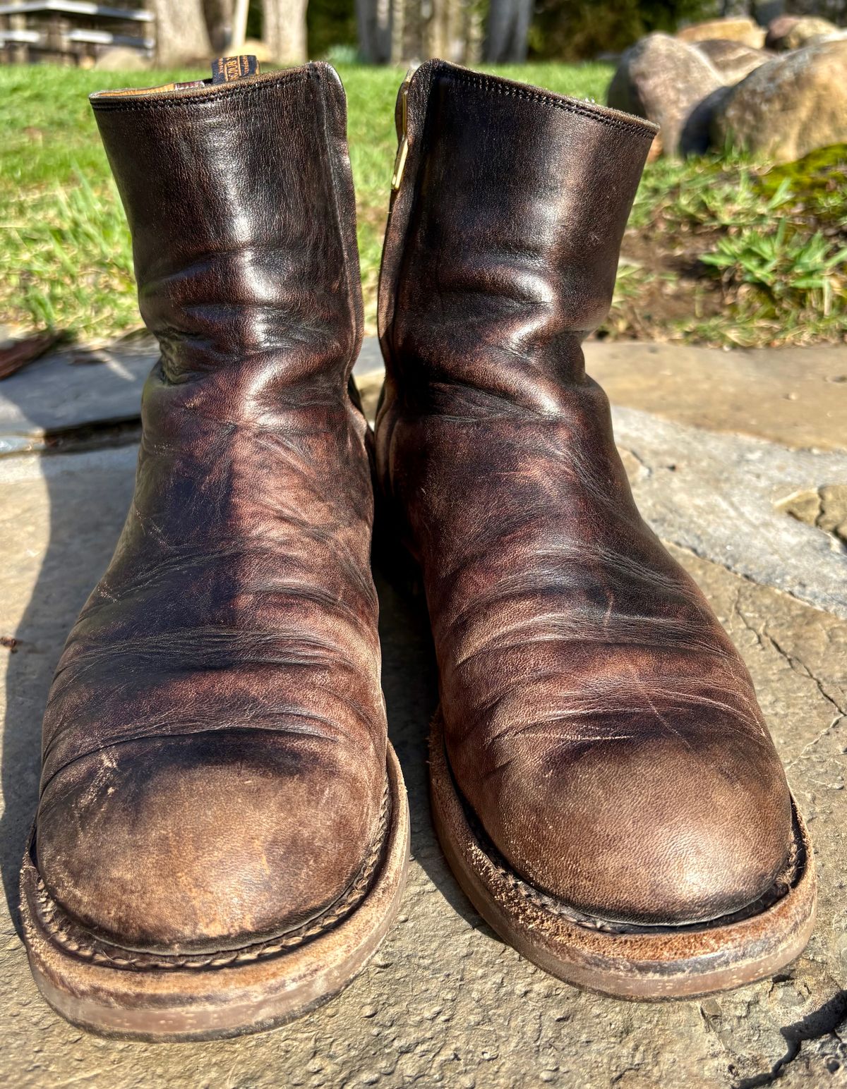 Photo by phealy899 on April 3, 2026 of the Rolling Dub Trio Casper Boot in Black Horse Front #1020.