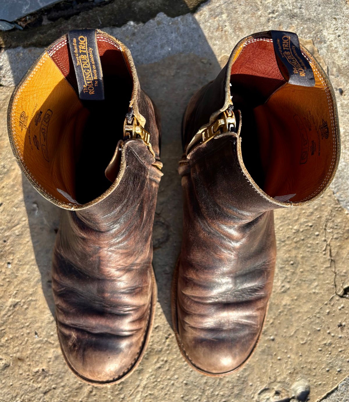 Photo by phealy899 on April 3, 2026 of the Rolling Dub Trio Casper Boot in Black Horse Front #1020.