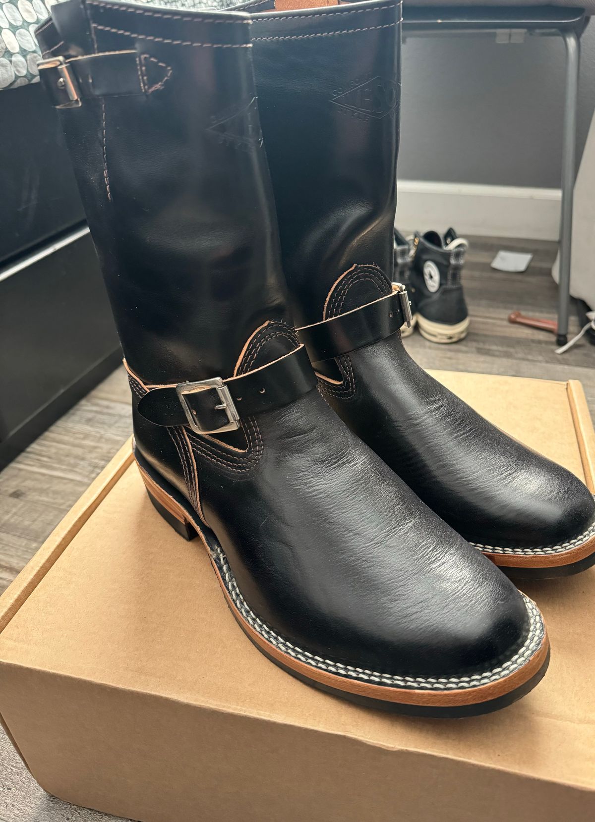 Photo by imperial_ag02 on January 11, 2024 of the Wesco Mister Lou in Maryam Black Horsehide.