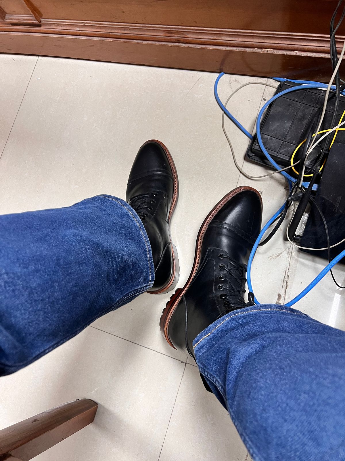 Photo by Guri131 on October 10, 2025 of the Blkbrd Shoemaker Dixon Cap Toe Derby Boot in Black Pullup.