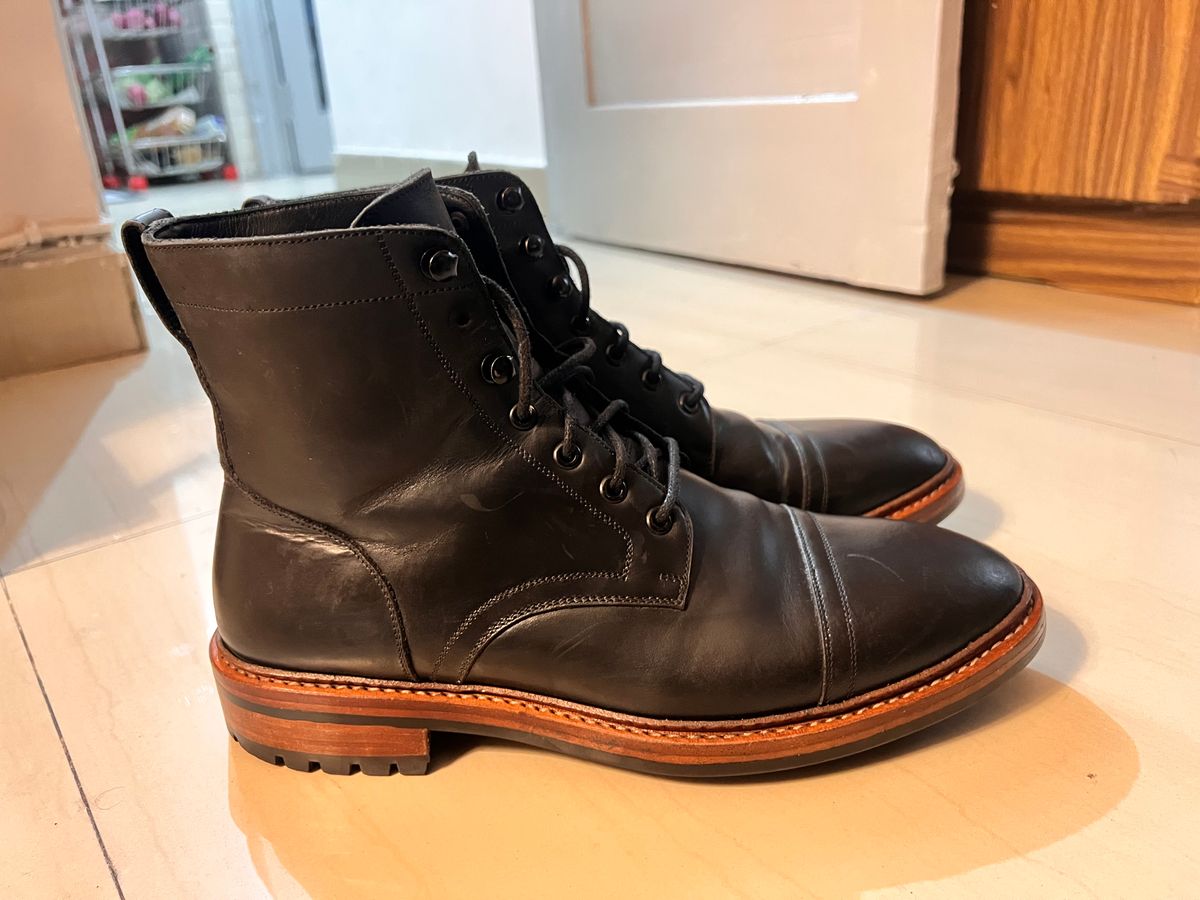 Photo by Guri131 on December 3, 2025 of the Blkbrd Shoemaker Dixon Cap Toe Derby Boot in Black Pullup.