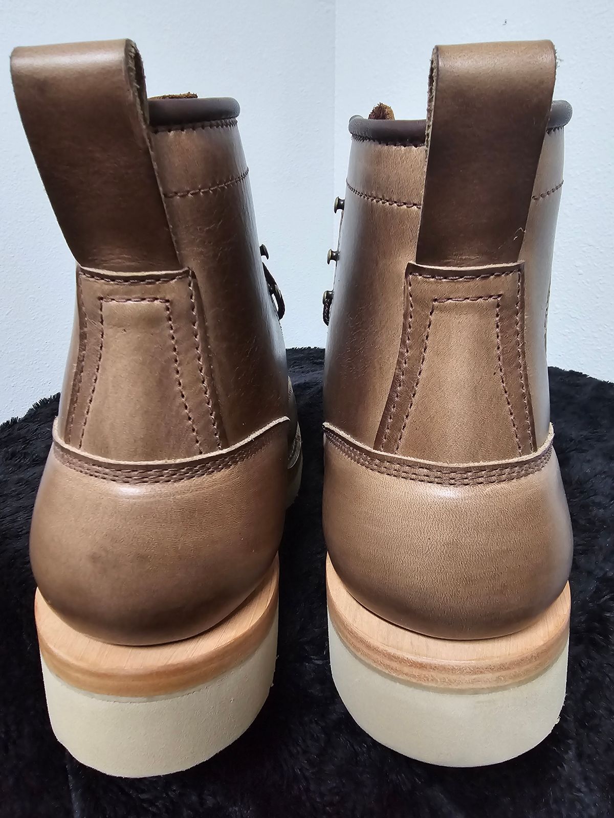 Photo by Thomas_Steed_ on October 1, 2024 of the Frank's Boots Monkey Boot in Horween Natural Chromexcel.