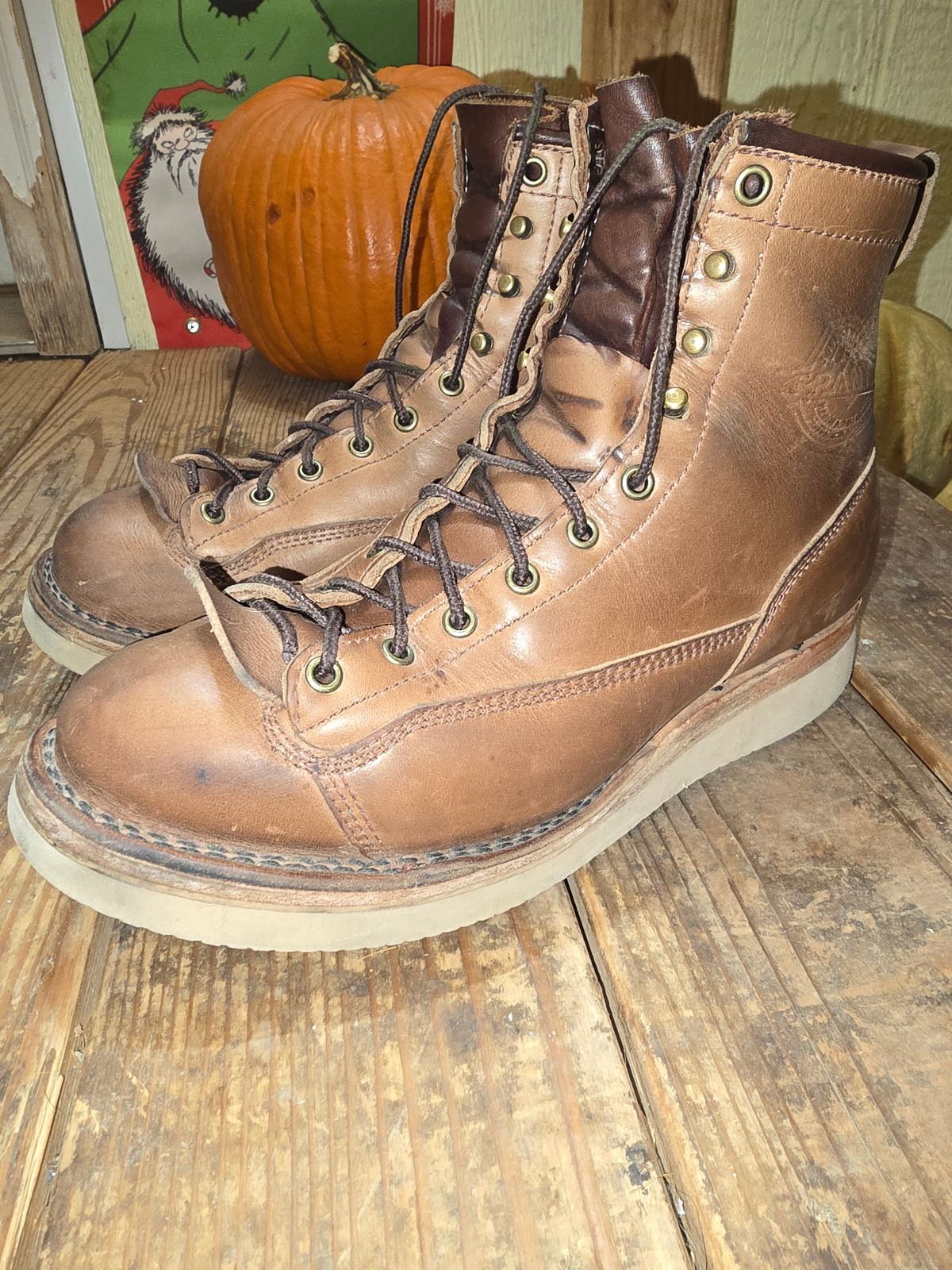 Photo by Thomas_Steed_ on December 3, 2024 of the Frank's Boots Monkey Boot in Horween Natural Chromexcel.