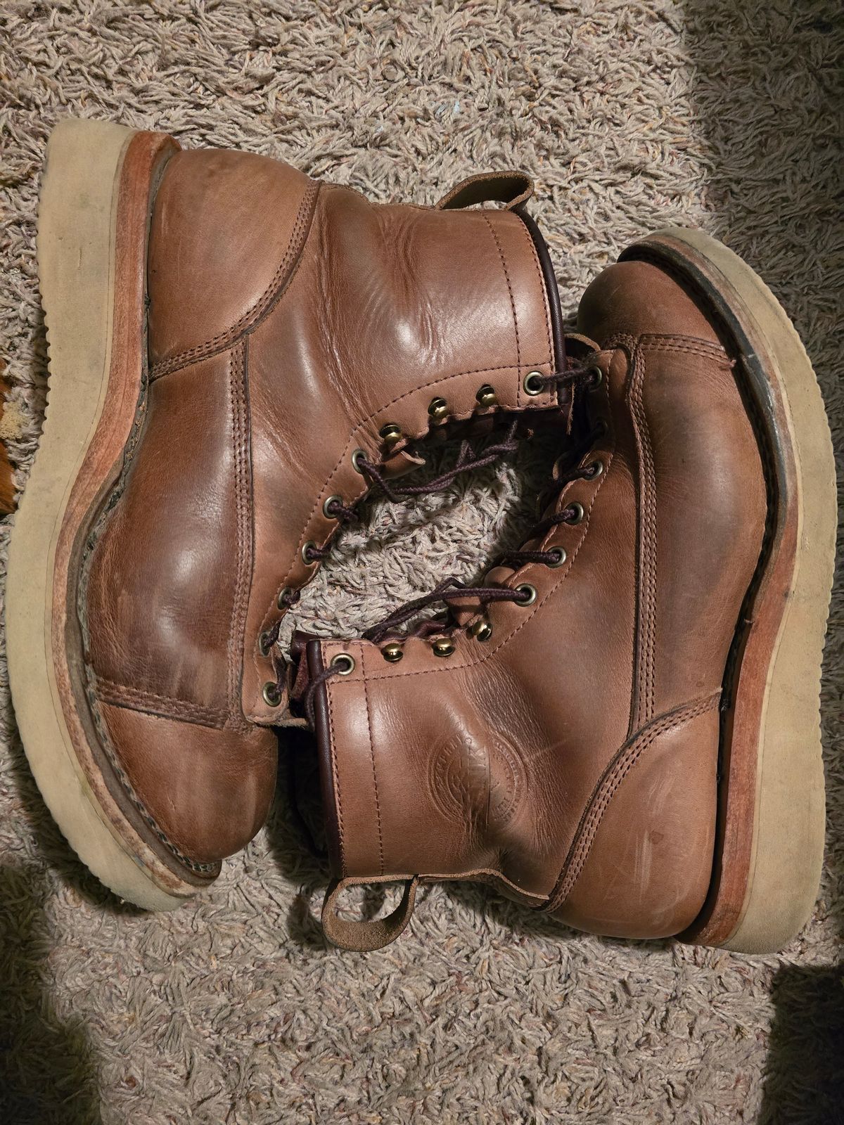 Photo by Thomas_Steed_ on January 3, 2025 of the Frank's Boots Monkey Boot in Horween Natural Chromexcel.