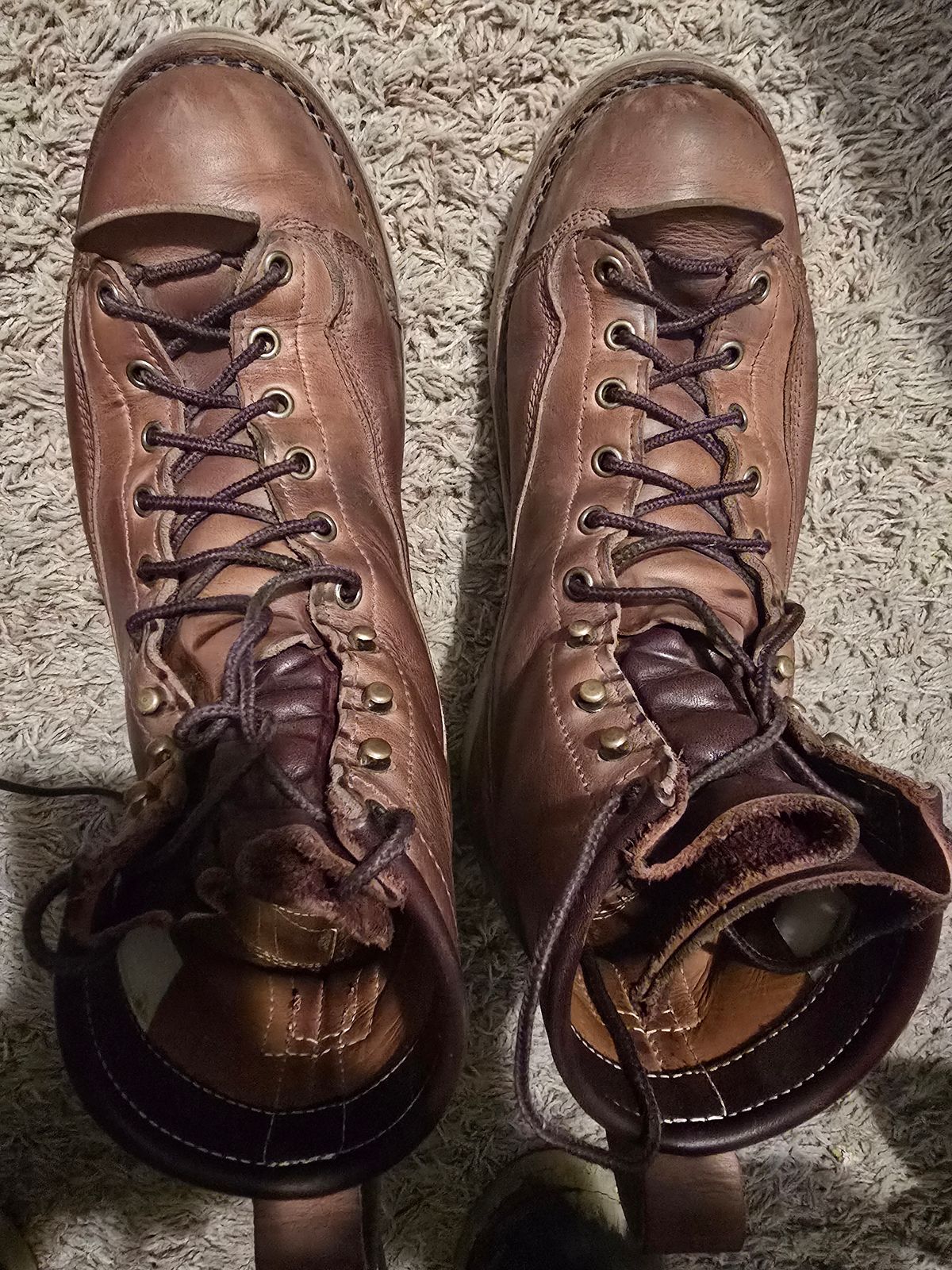 Photo by Thomas_Steed_ on January 3, 2025 of the Frank's Boots Monkey Boot in Horween Natural Chromexcel.