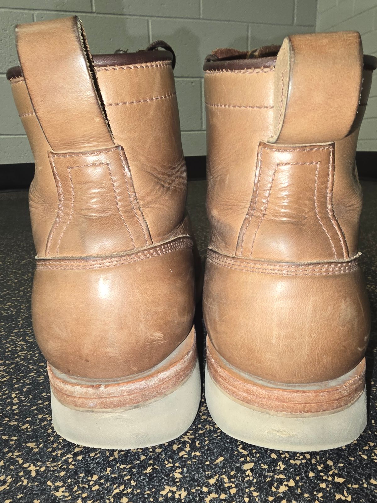Photo by Thomas_Steed_ on February 2, 2025 of the Frank's Boots Monkey Boot in Horween Natural Chromexcel.
