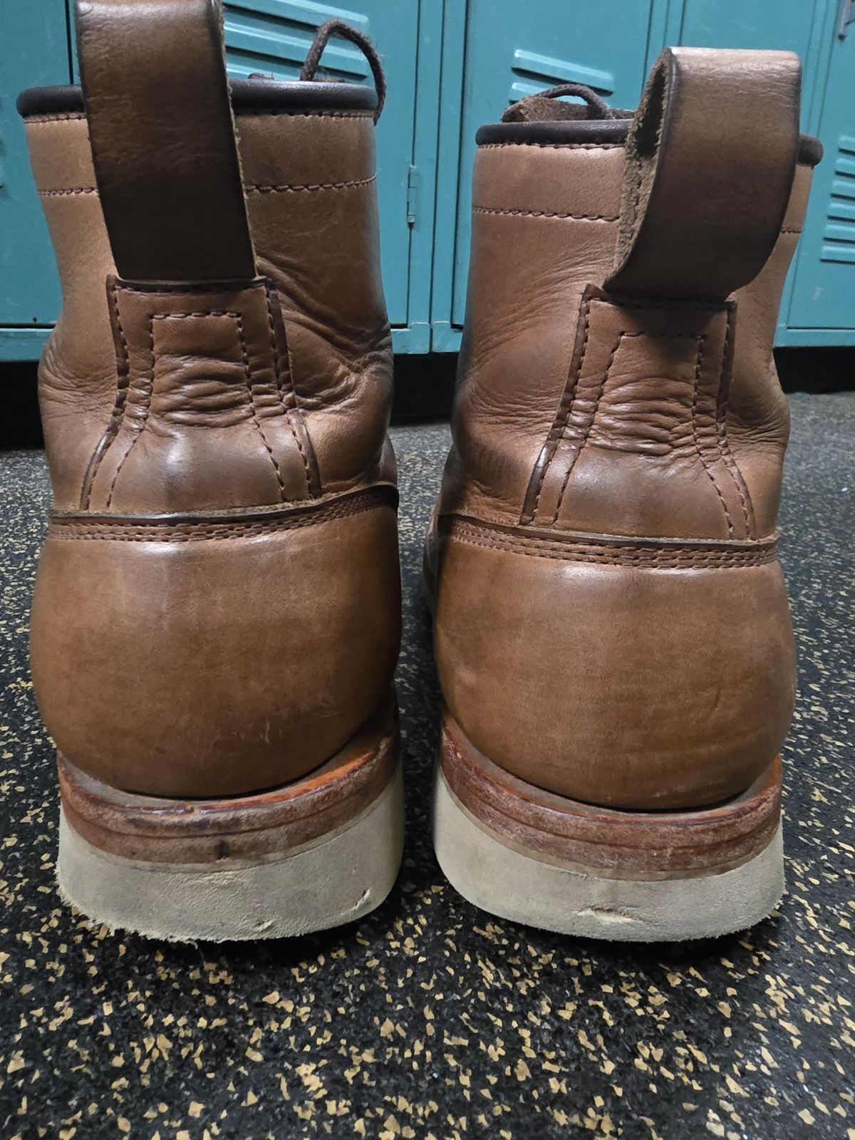 Photo by Thomas_Steed_ on April 1, 2025 of the Frank's Boots Monkey Boot in Horween Natural Chromexcel.