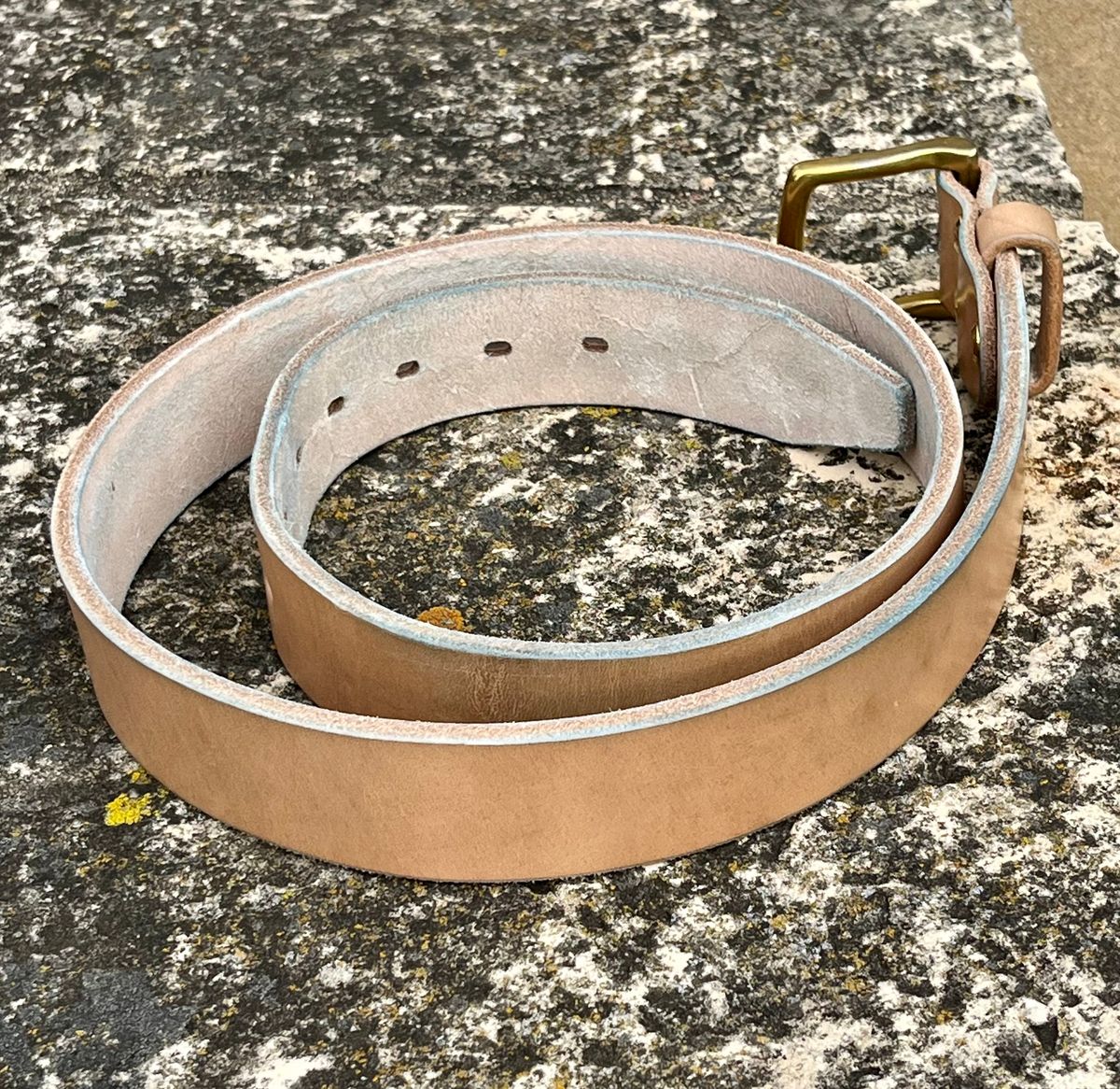 Photo by Sody101 on November 2, 2025 of the Carmine Jack Leather Shipyard Belt in J&FJ Baker Natural Oak Bark Tanned Harness.