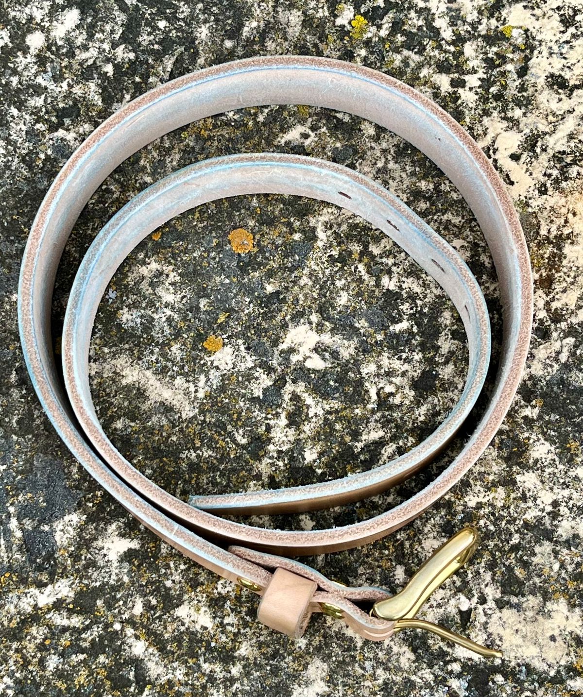 Photo by Sody101 on November 2, 2025 of the Carmine Jack Leather Shipyard Belt in J&FJ Baker Natural Oak Bark Tanned Harness.