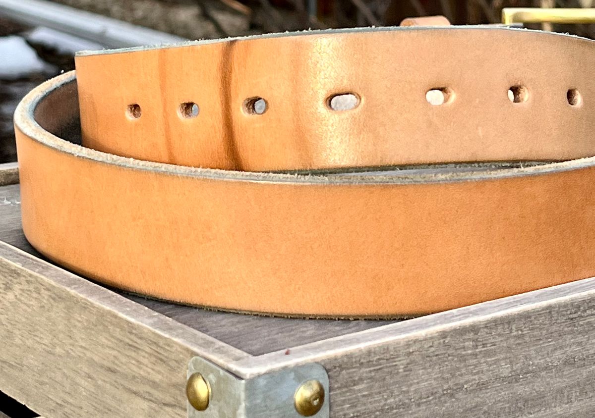 Photo by Sody101 on March 1, 2026 of the Carmine Jack Leather Shipyard Belt in J&FJ Baker Natural Oak Bark Tanned Harness.