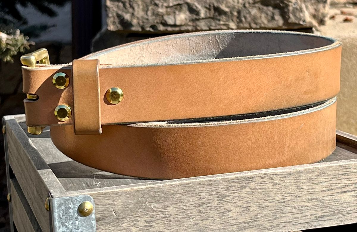 Photo by Sody101 on April 5, 2026 of the Carmine Jack Leather Shipyard Belt in J&FJ Baker Natural Oak Bark Tanned Harness.