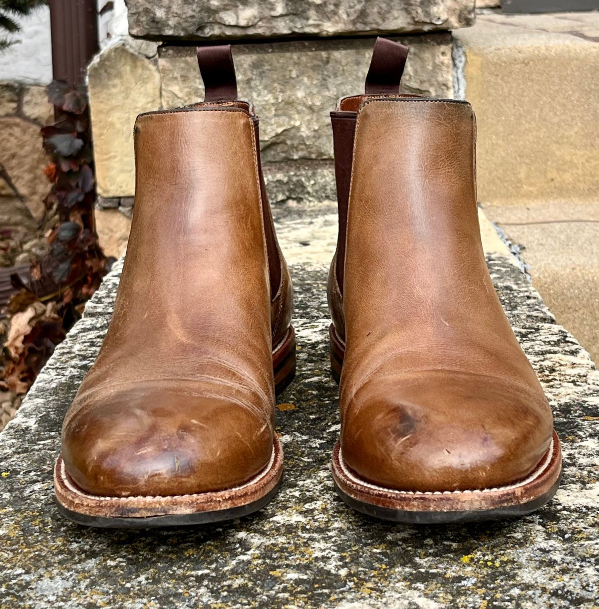 Photo by Sody101 on November 2, 2025 of the Grant Stone Chelsea Boot in Horween Dune Chromexcel.