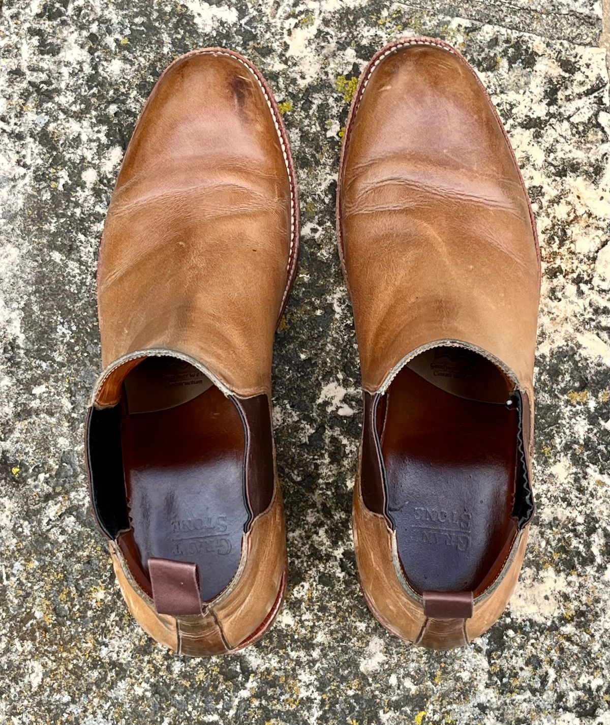 Photo by Sody101 on November 2, 2025 of the Grant Stone Chelsea Boot in Horween Dune Chromexcel.