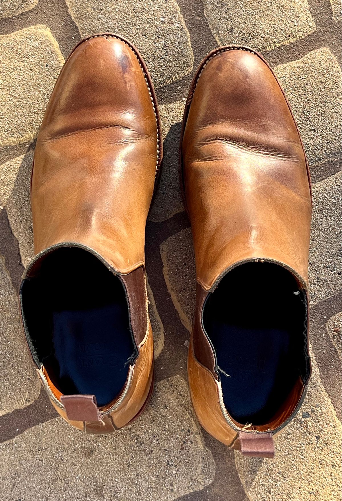 Photo by Sody101 on January 31, 2026 of the Grant Stone Chelsea Boot in Horween Dune Chromexcel.