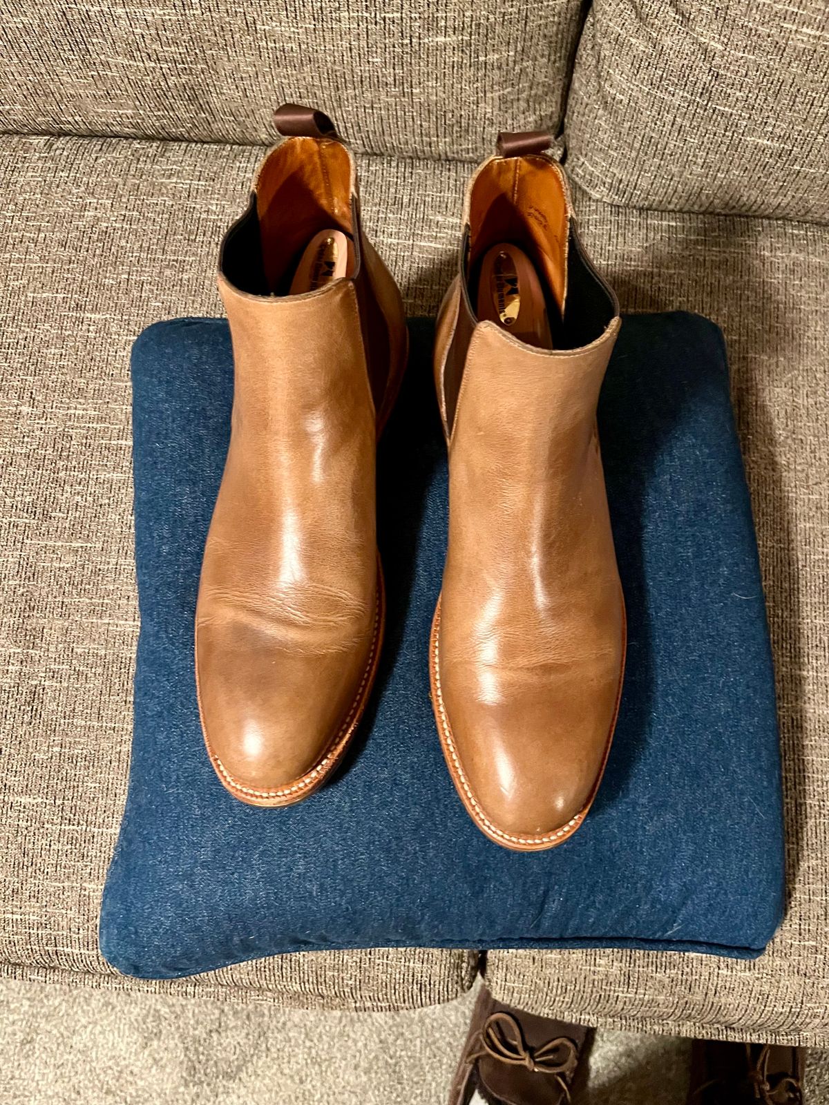 Photo by Sody101 on November 6, 2024 of the Grant Stone Chelsea Boot in Horween Dune Chromexcel.