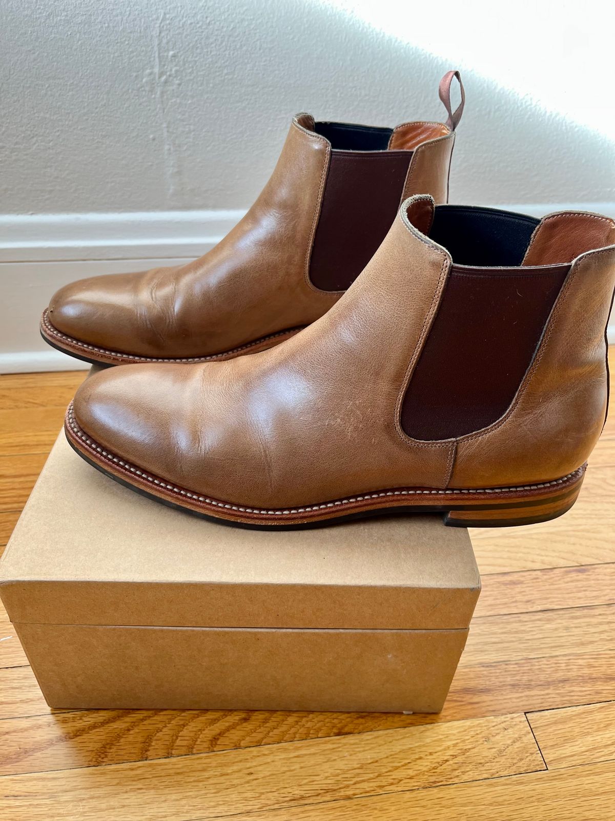 Photo by Sody101 on January 5, 2025 of the Grant Stone Chelsea Boot in Horween Dune Chromexcel.