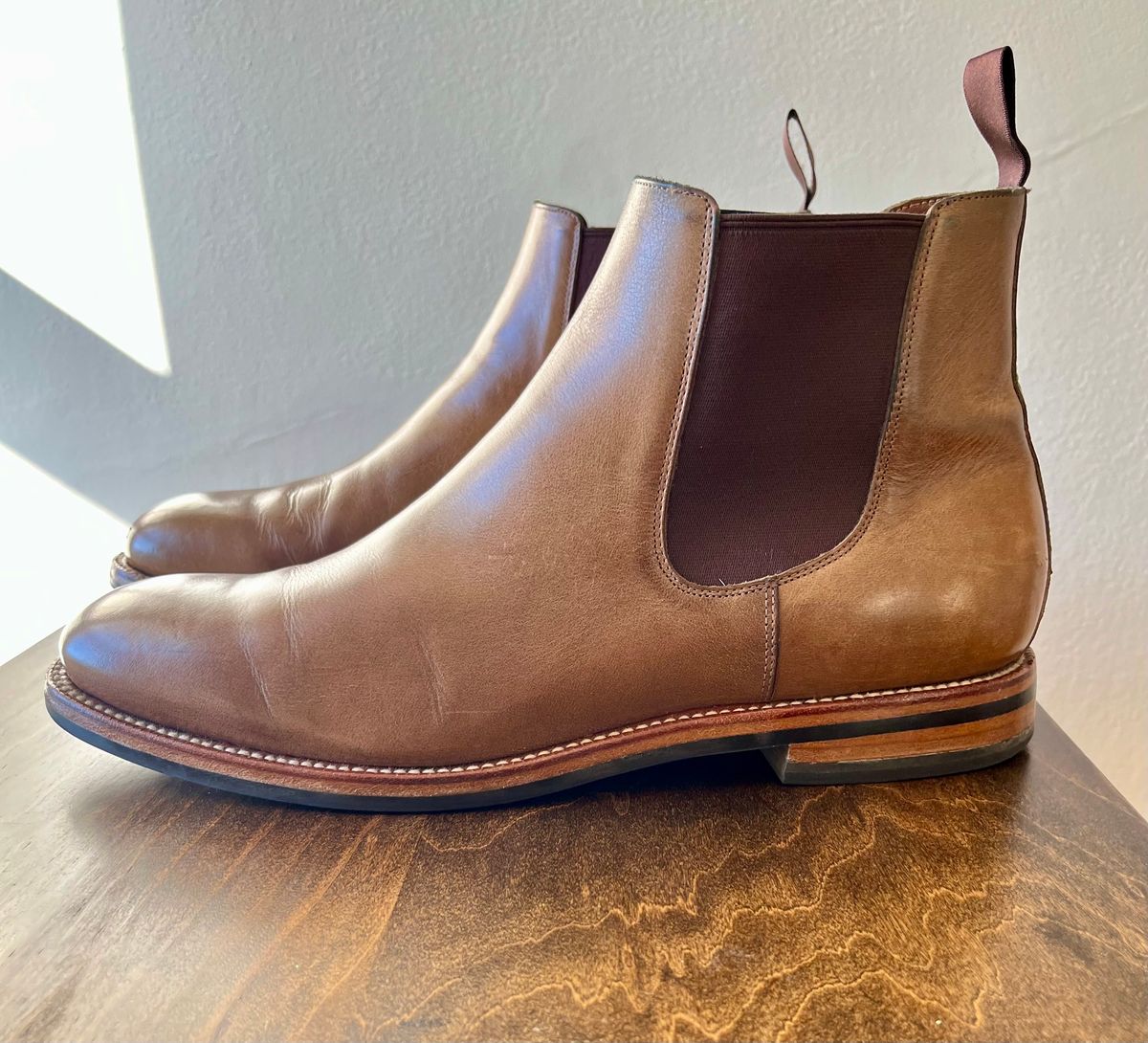 Photo by Sody101 on March 1, 2025 of the Grant Stone Chelsea Boot in Horween Dune Chromexcel.