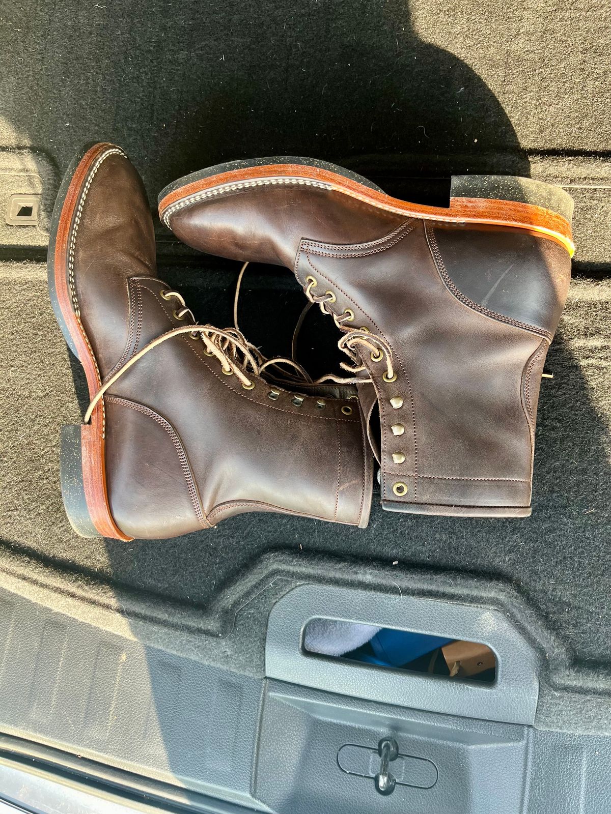 Photo by Sody101 on October 1, 2025 of the Onderhoud SVC02 Packer Boot in Maryam 1071 Rovescio Sego Horsebutt.