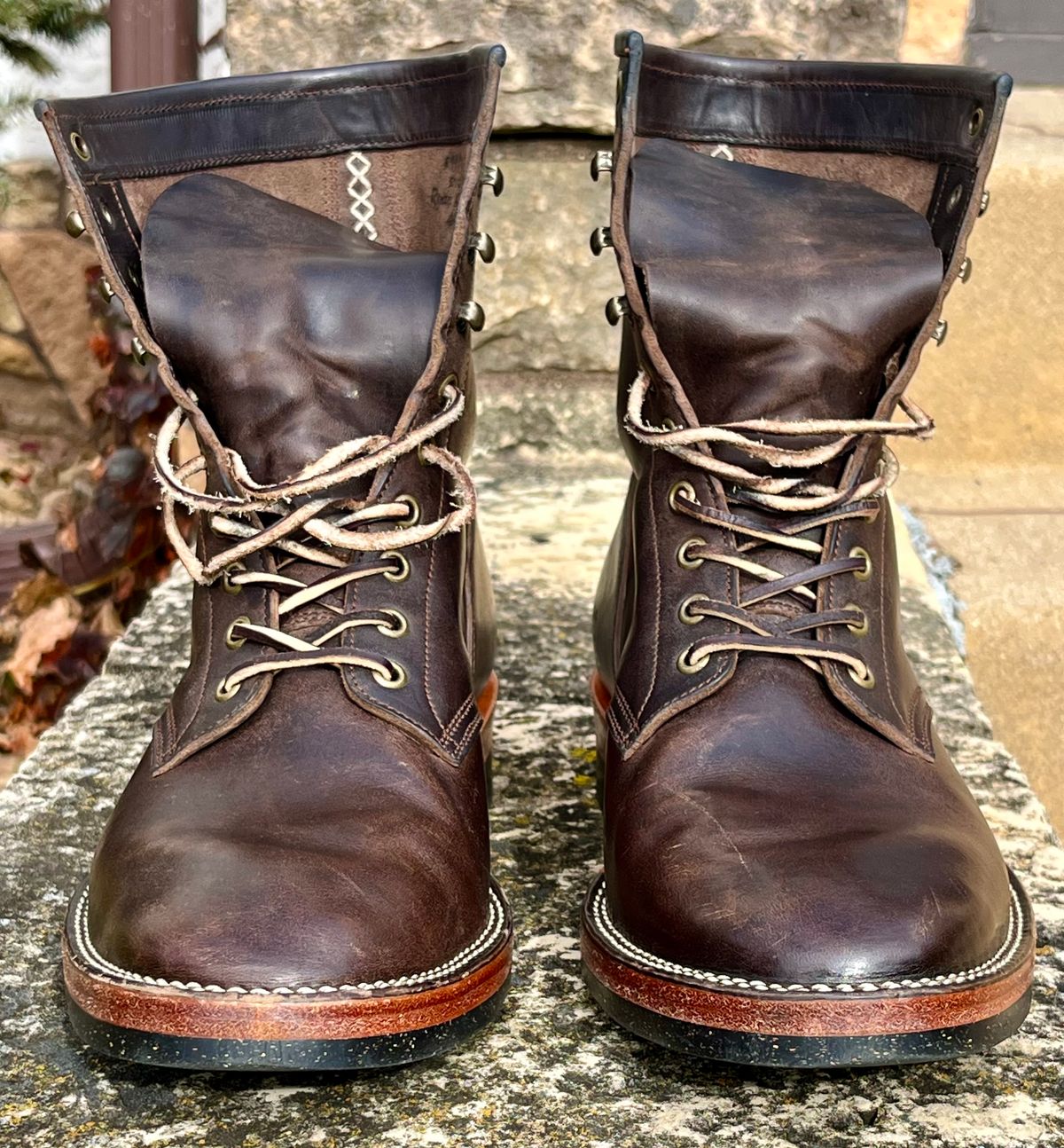 Photo by Sody101 on November 2, 2025 of the Onderhoud SVC02 Packer Boot in Maryam 1071 Rovescio Sego Horsebutt.