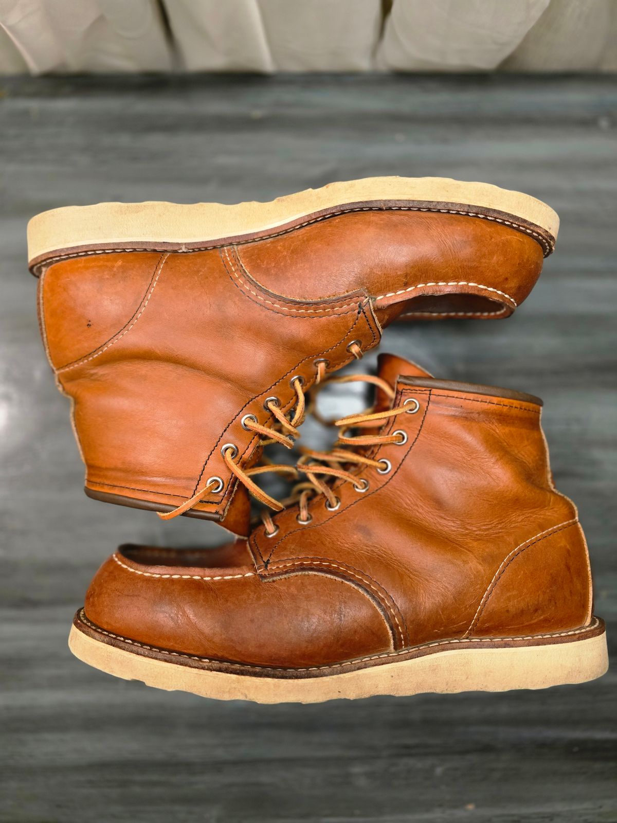 Photo by TheRedWingerDinger on November 2, 2025 of the Red Wing 875 in S.B. Foot Oro Legacy.