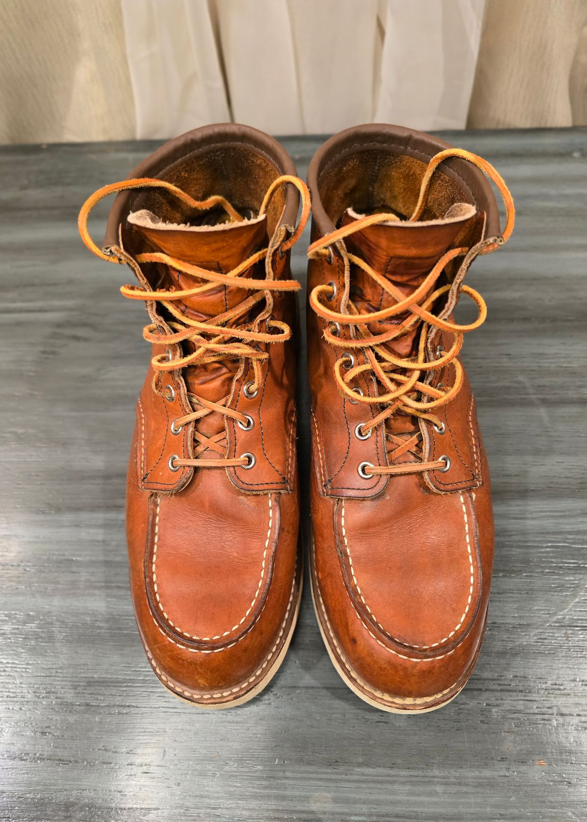 Photo by TheRedWingerDinger on November 2, 2025 of the Red Wing 875 in S.B. Foot Oro Legacy.