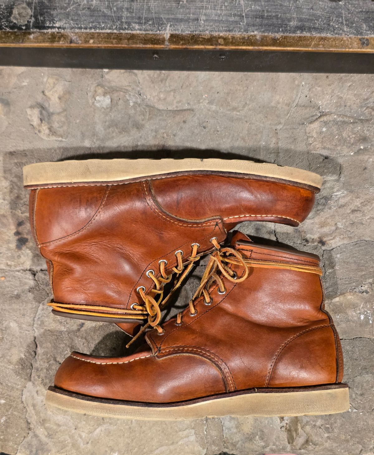 Photo by TheRedWingerDinger on January 4, 2026 of the Red Wing 875 in S.B. Foot Oro Legacy.