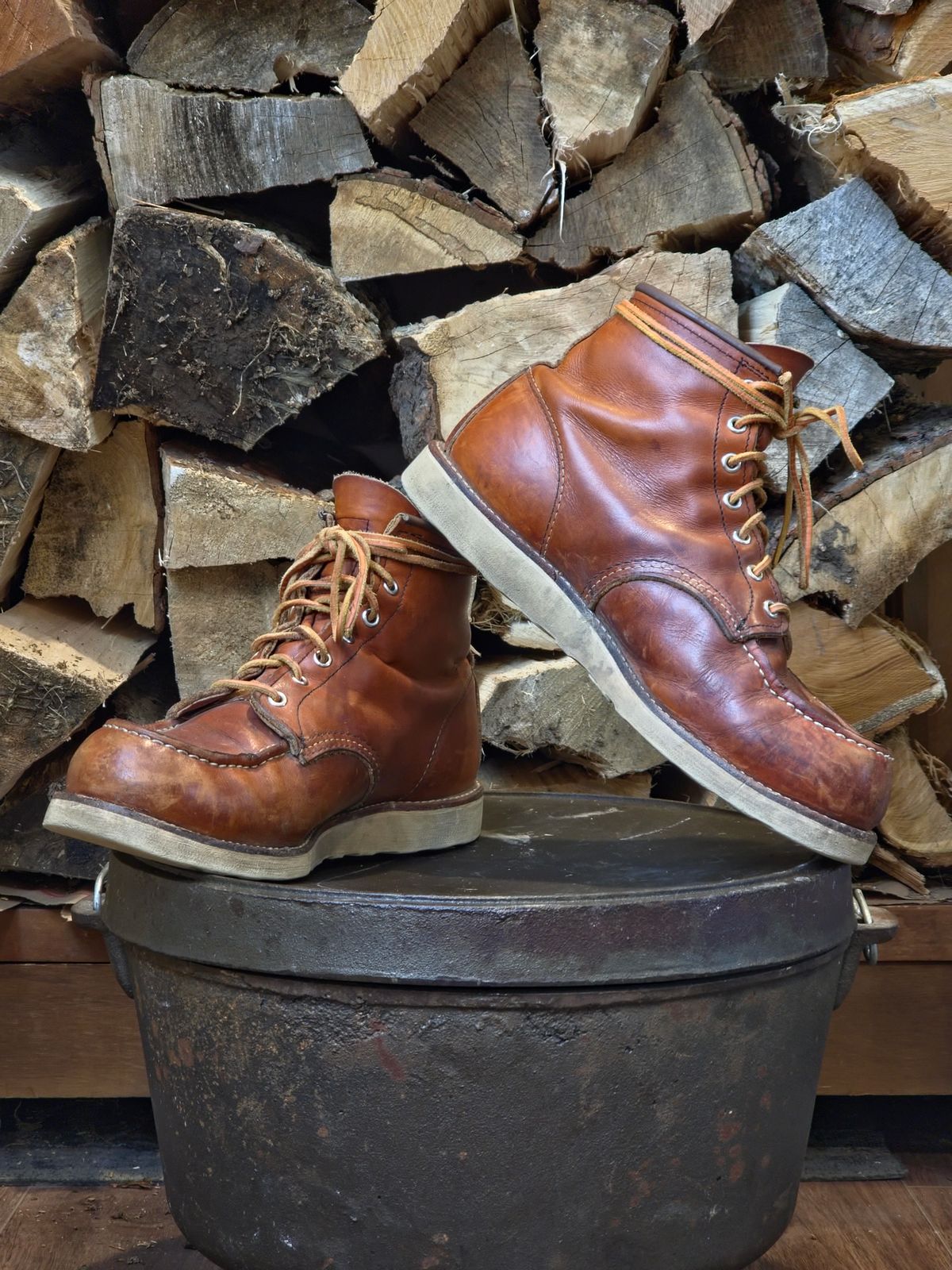 Photo by TheRedWingerDinger on February 5, 2026 of the Red Wing 875 in S.B. Foot Oro Legacy.