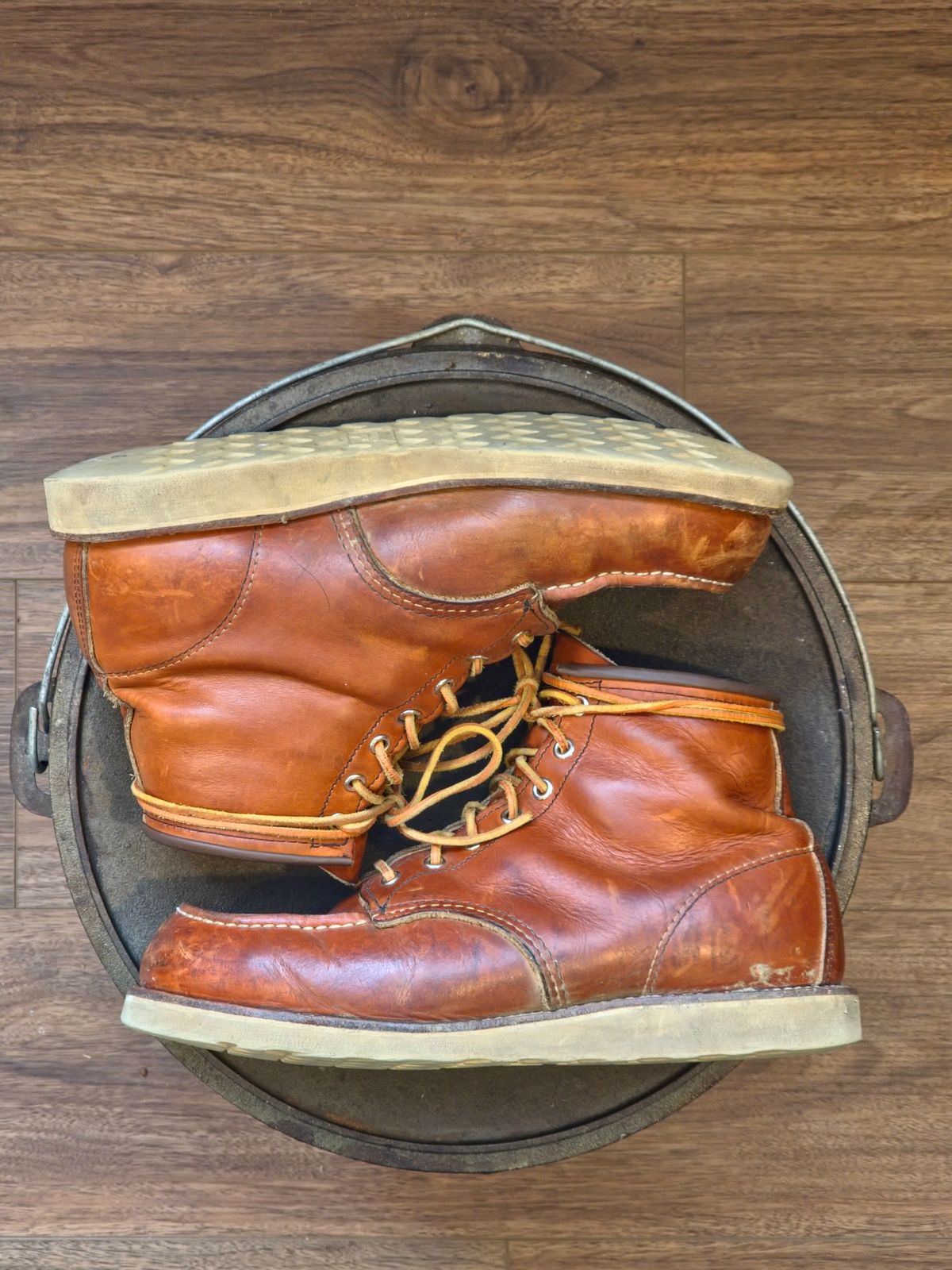 Photo by TheRedWingerDinger on February 5, 2026 of the Red Wing 875 in S.B. Foot Oro Legacy.