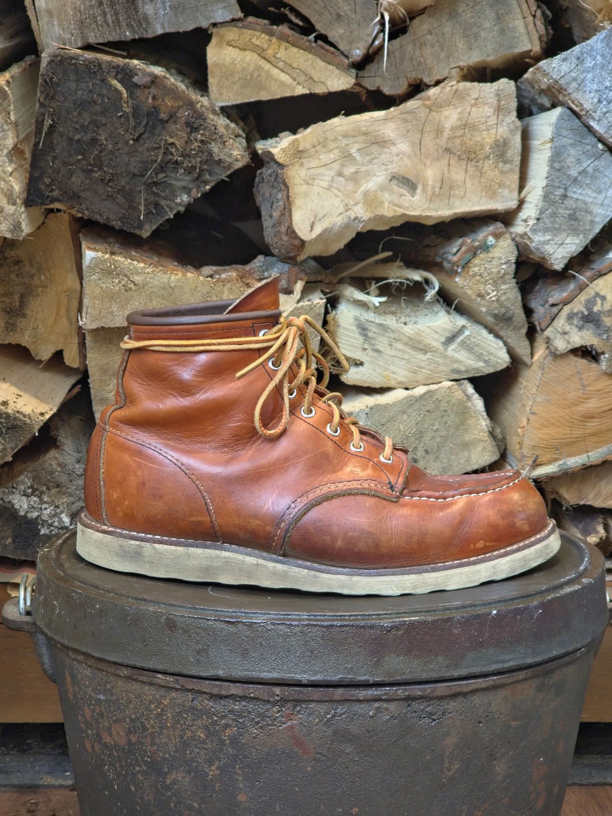 Photo by TheRedWingerDinger on February 5, 2026 of the Red Wing 875 in S.B. Foot Oro Legacy.