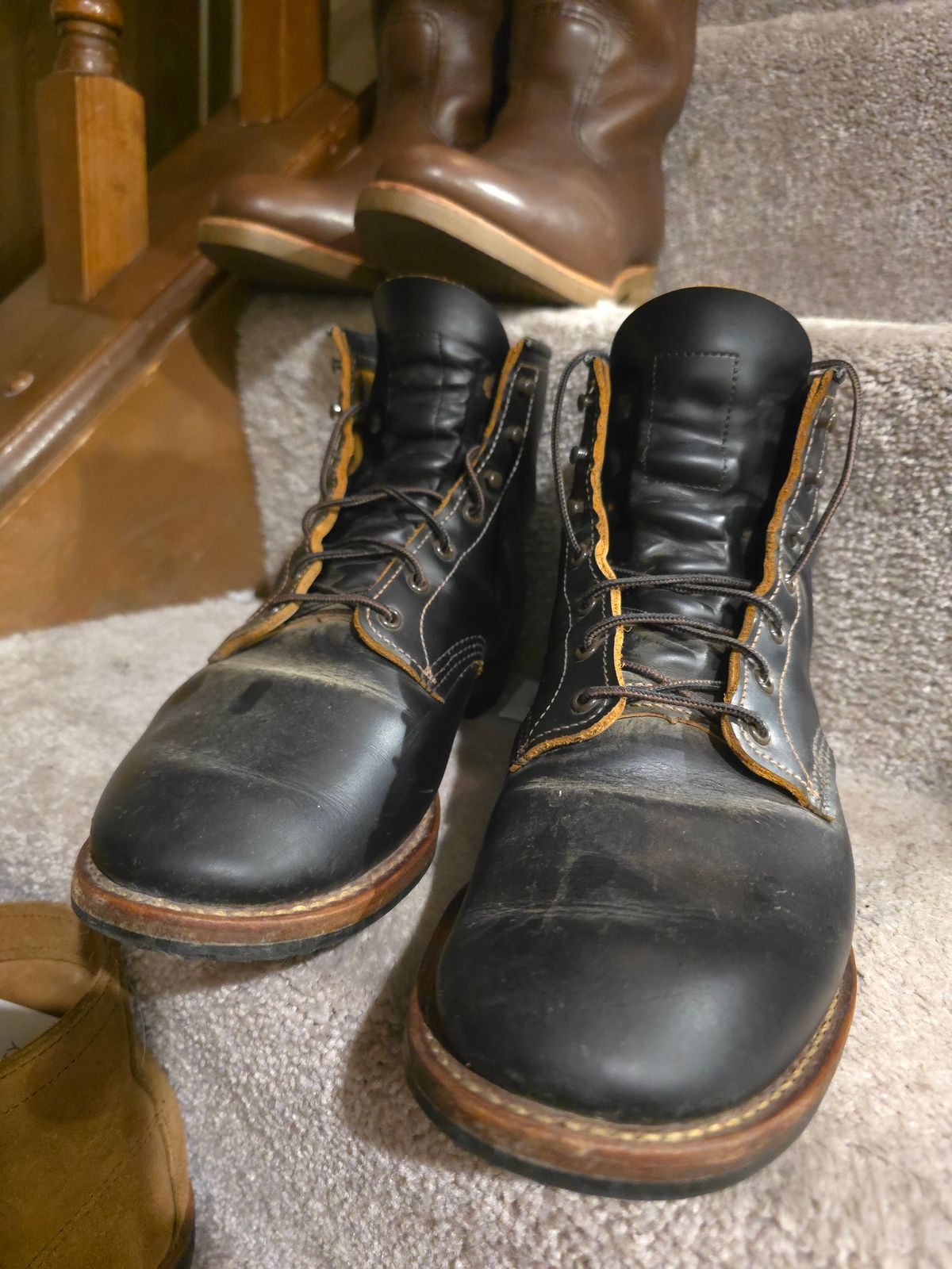 Photo by TheRedWingerDinger on October 5, 2025 of the Red Wing Beckman Flatbox in S.B. Foot Black Klondike.