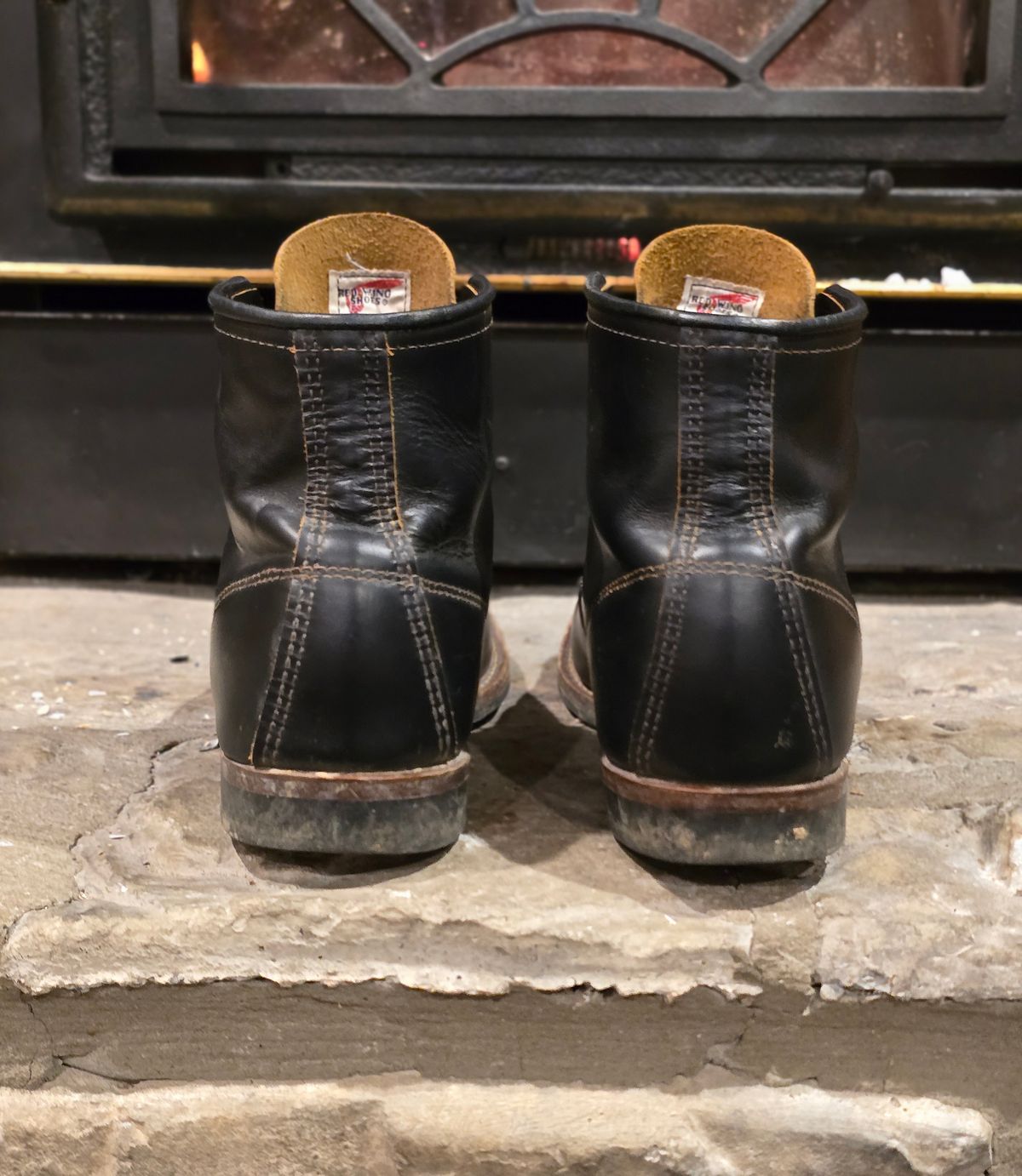 Photo by TheRedWingerDinger on January 4, 2026 of the Red Wing Beckman Flatbox in S.B. Foot Black Klondike.