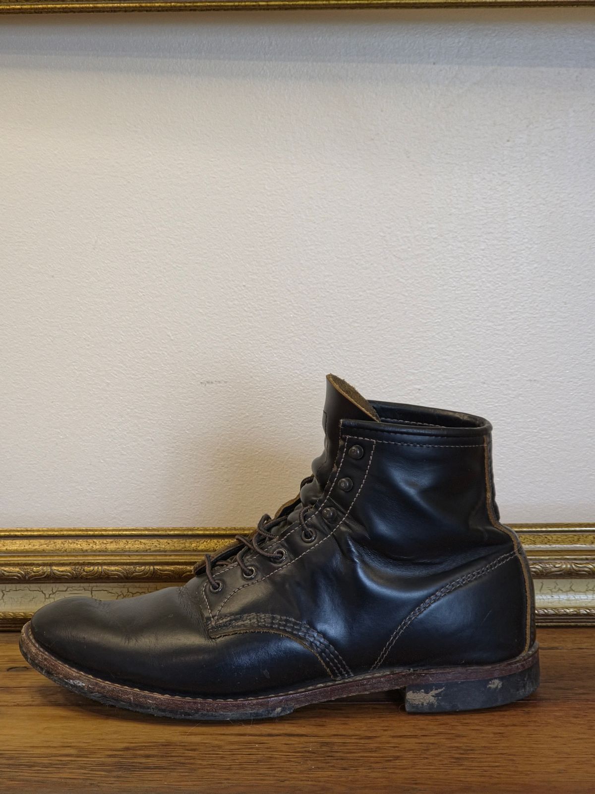 Photo by TheRedWingerDinger on April 5, 2026 of the Red Wing Beckman Flatbox in S.B. Foot Black Klondike.